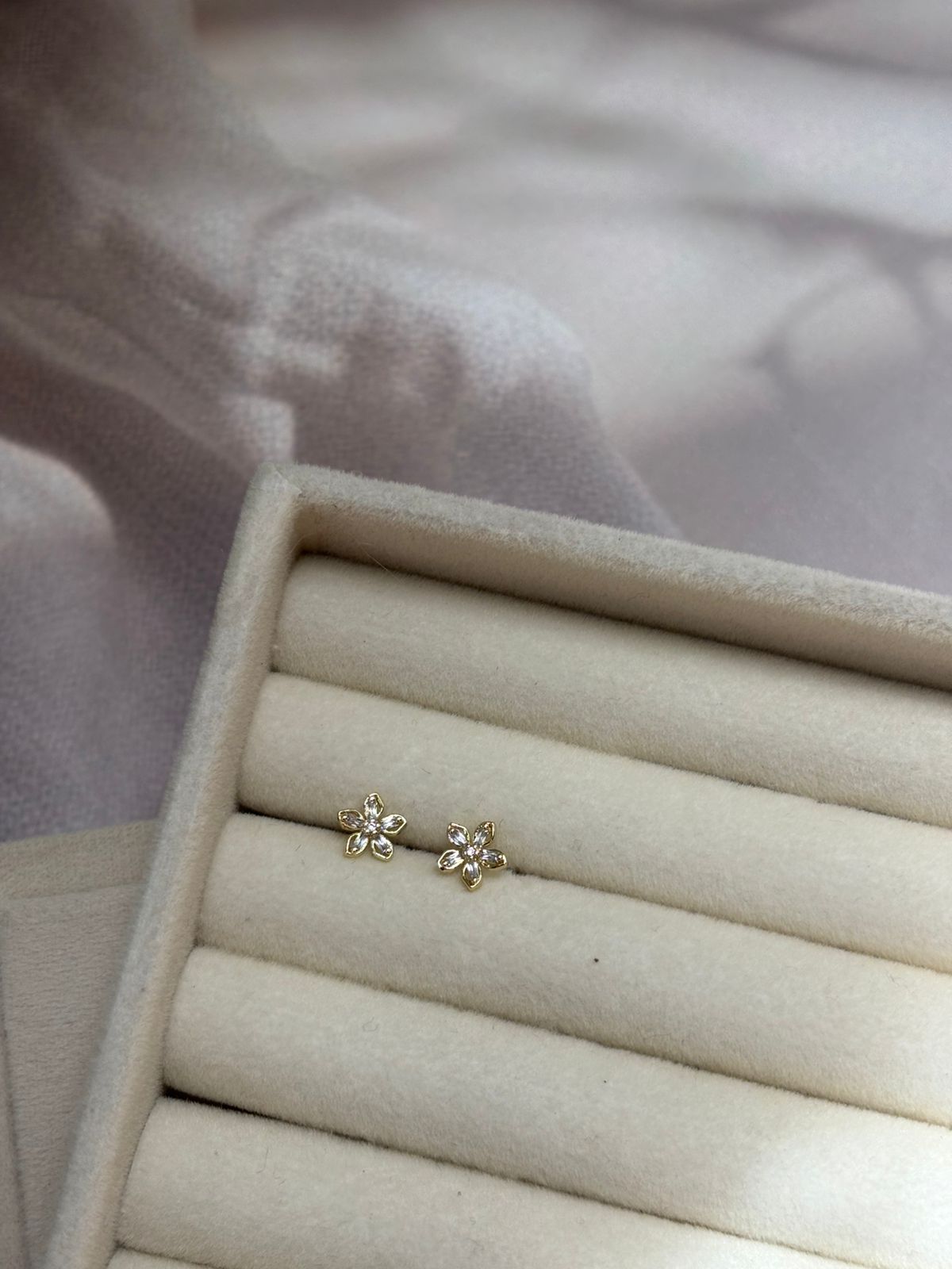 BALL STUD EARRING -YJ055