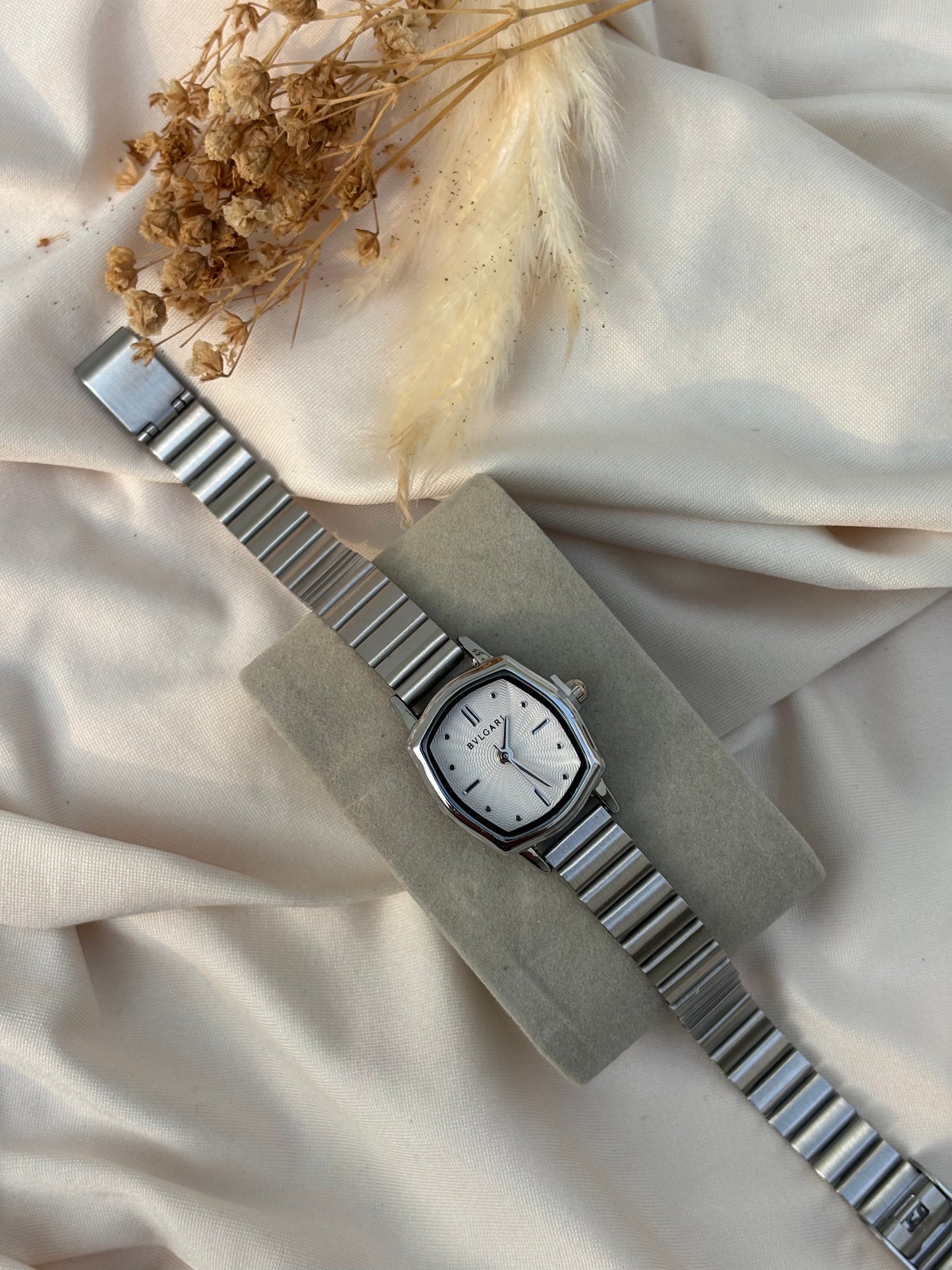 WATCH -BK038