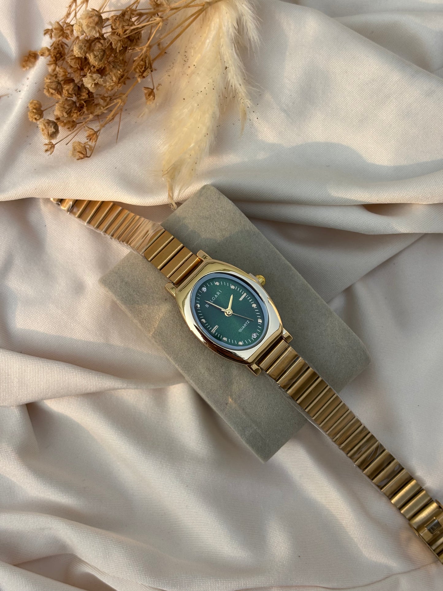 WATCH -BK042