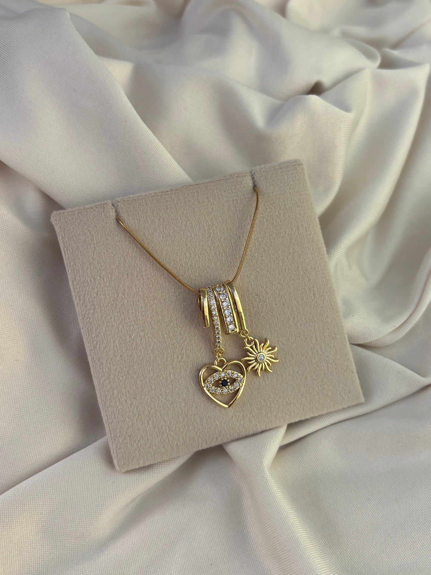 NECKLACE -MN062