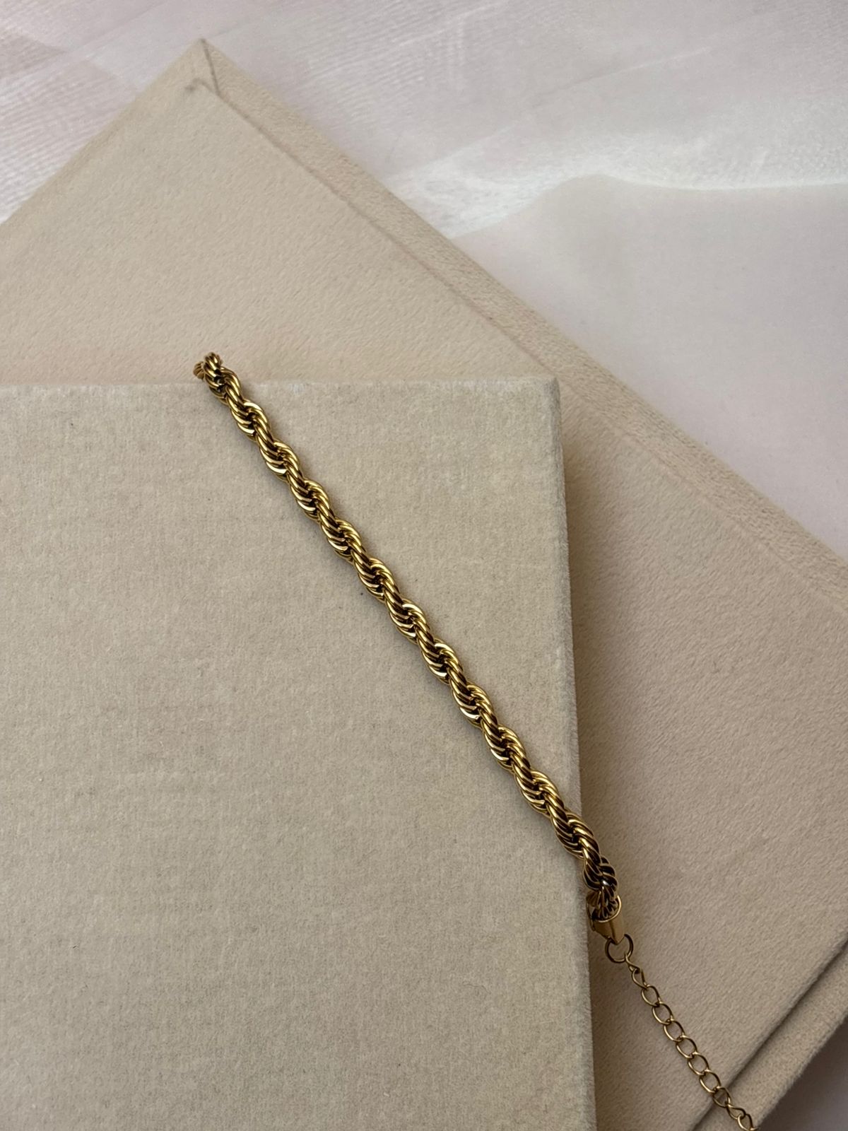 BRACELET -C113