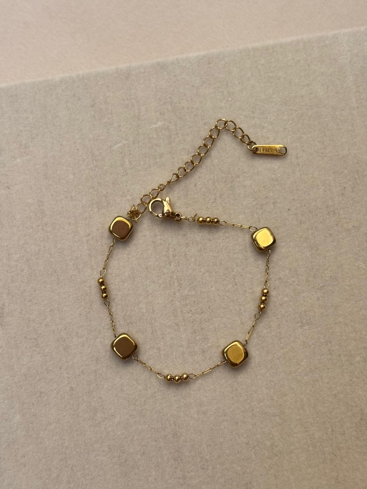 BRACELET -BK140