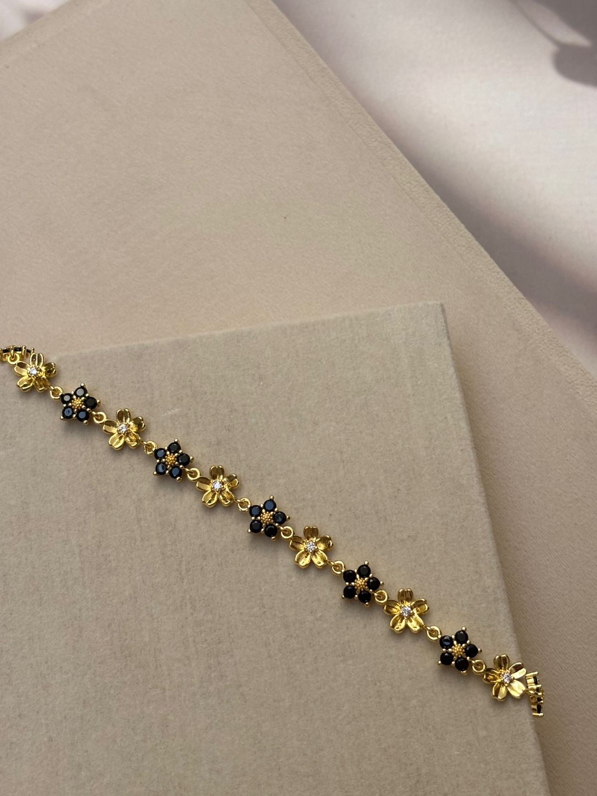 BRACELET -KY147