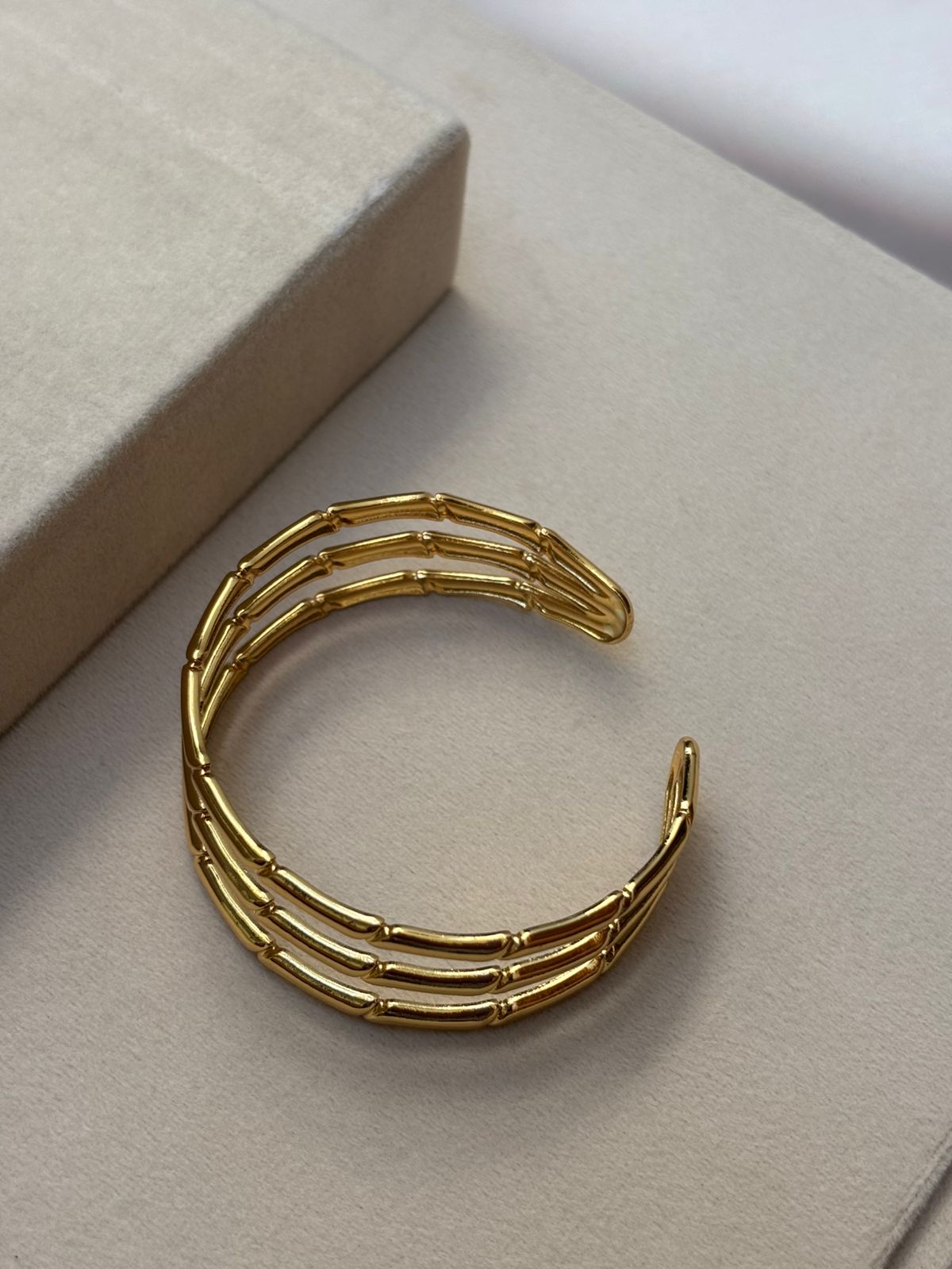 CUFF BANGLE -NF078