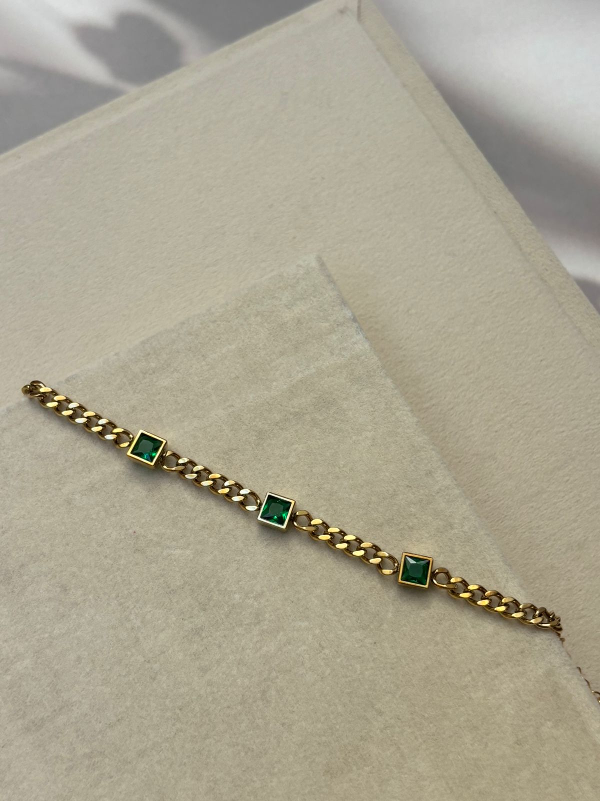 BRACELET -BK143