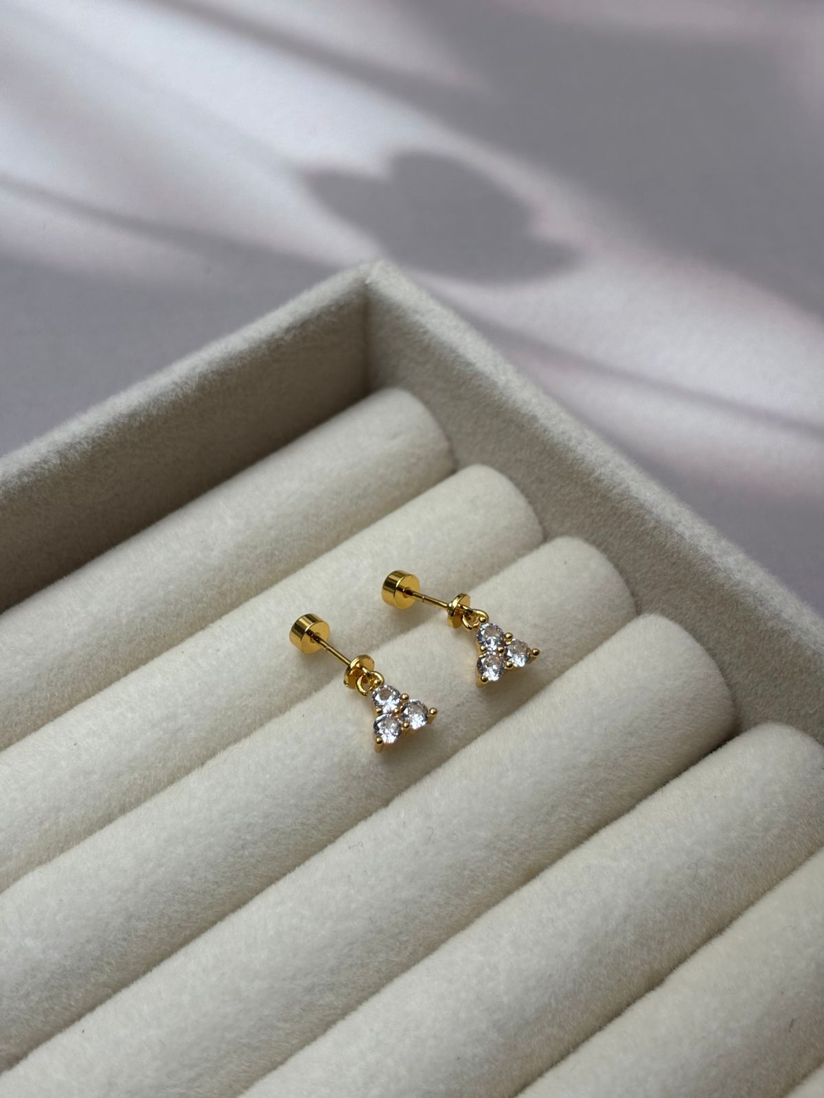 BALL STUD EARRING -YJ048