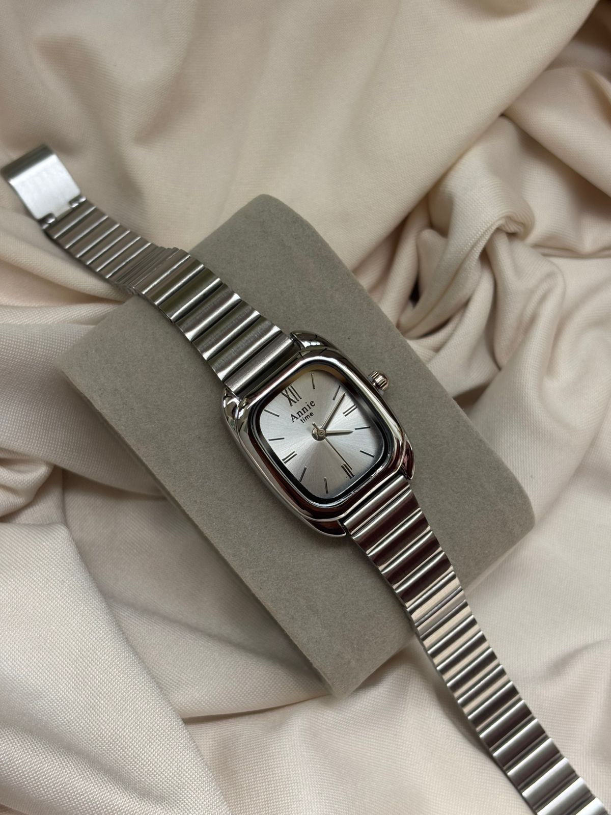 WATCH -BK189