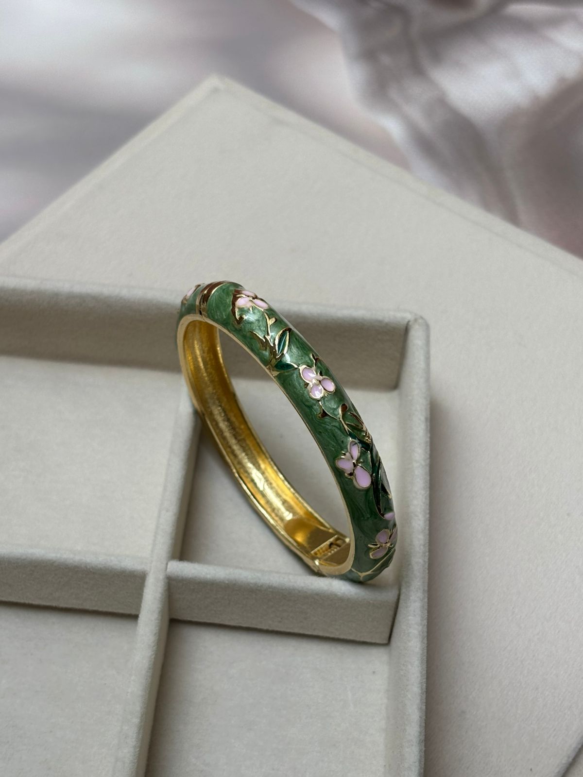 ENAMEL KADA BANGLE -NF096