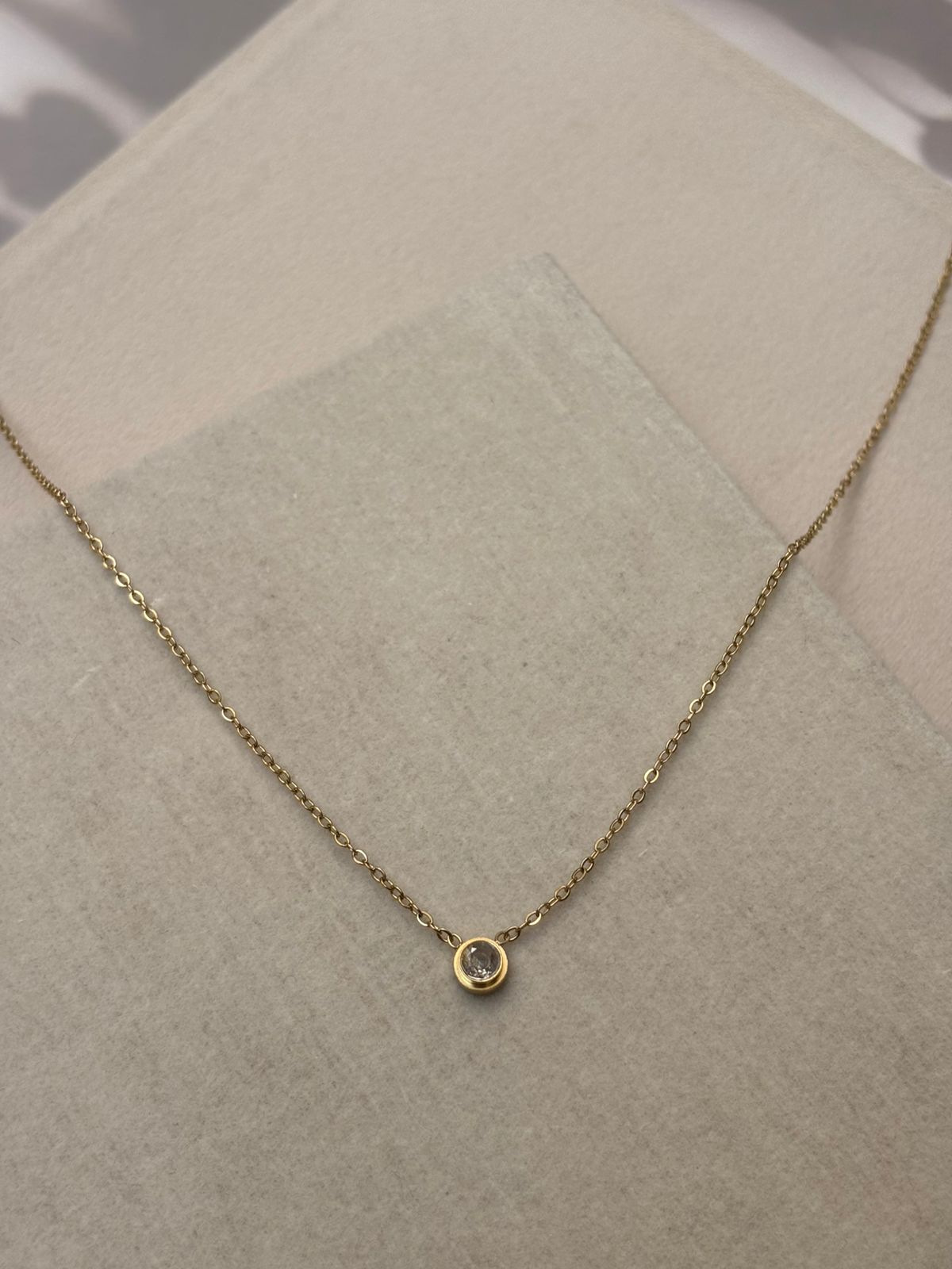 NECKLACE -MN070