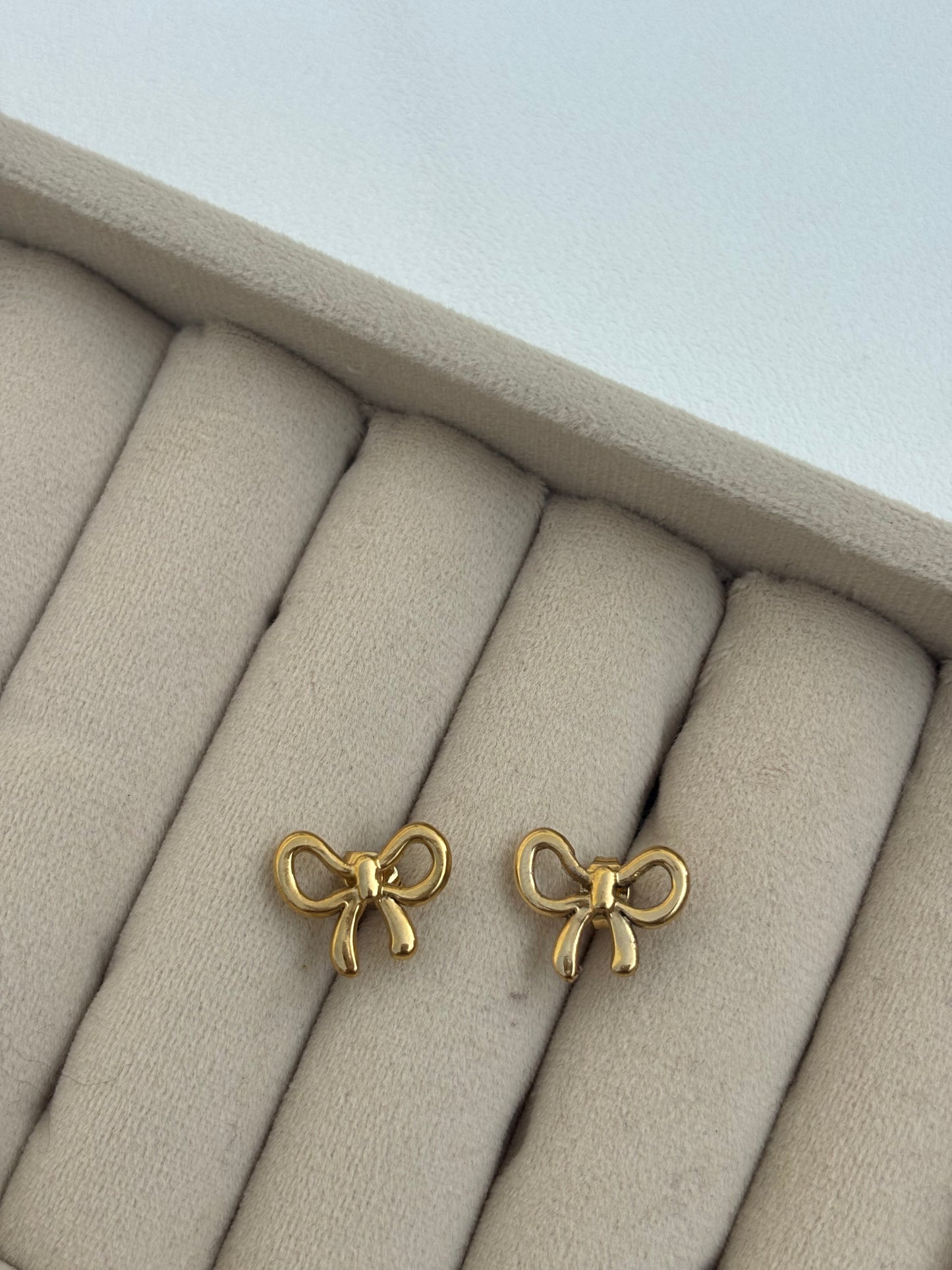 EARRING -BK045