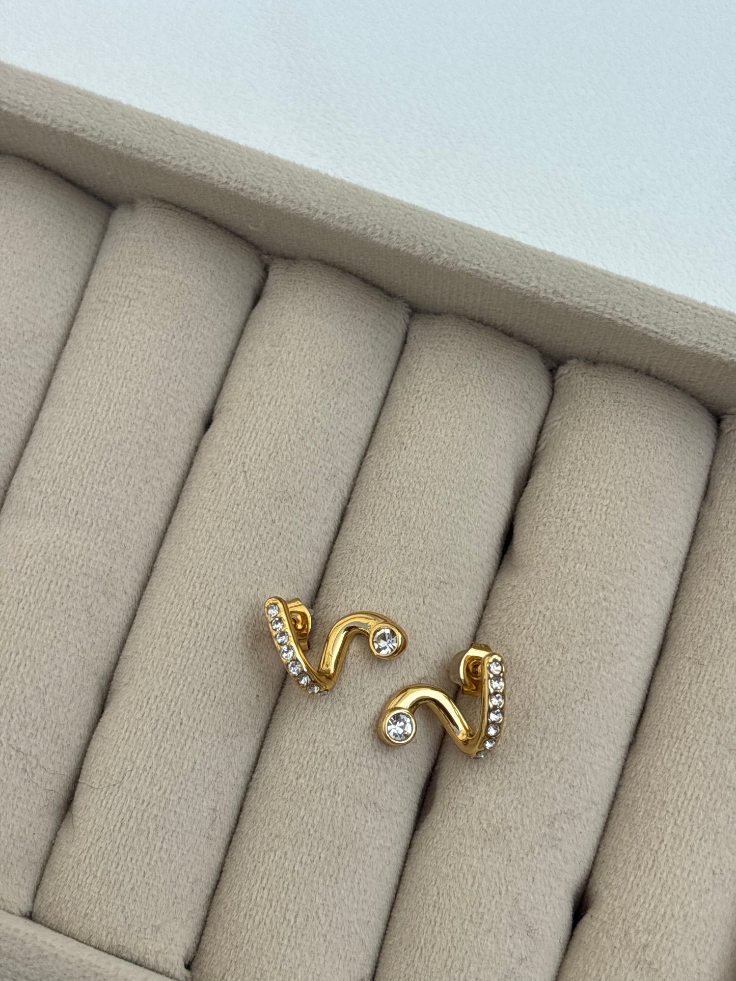 EARRING -BK050