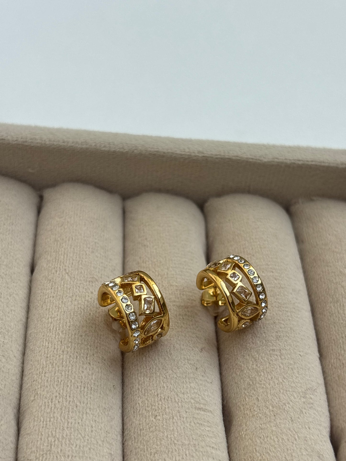EARRING -BK058