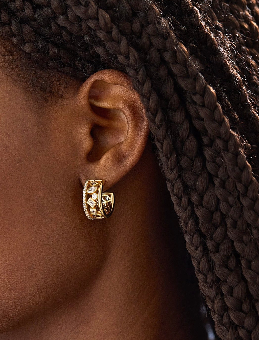 EARRING -BK058