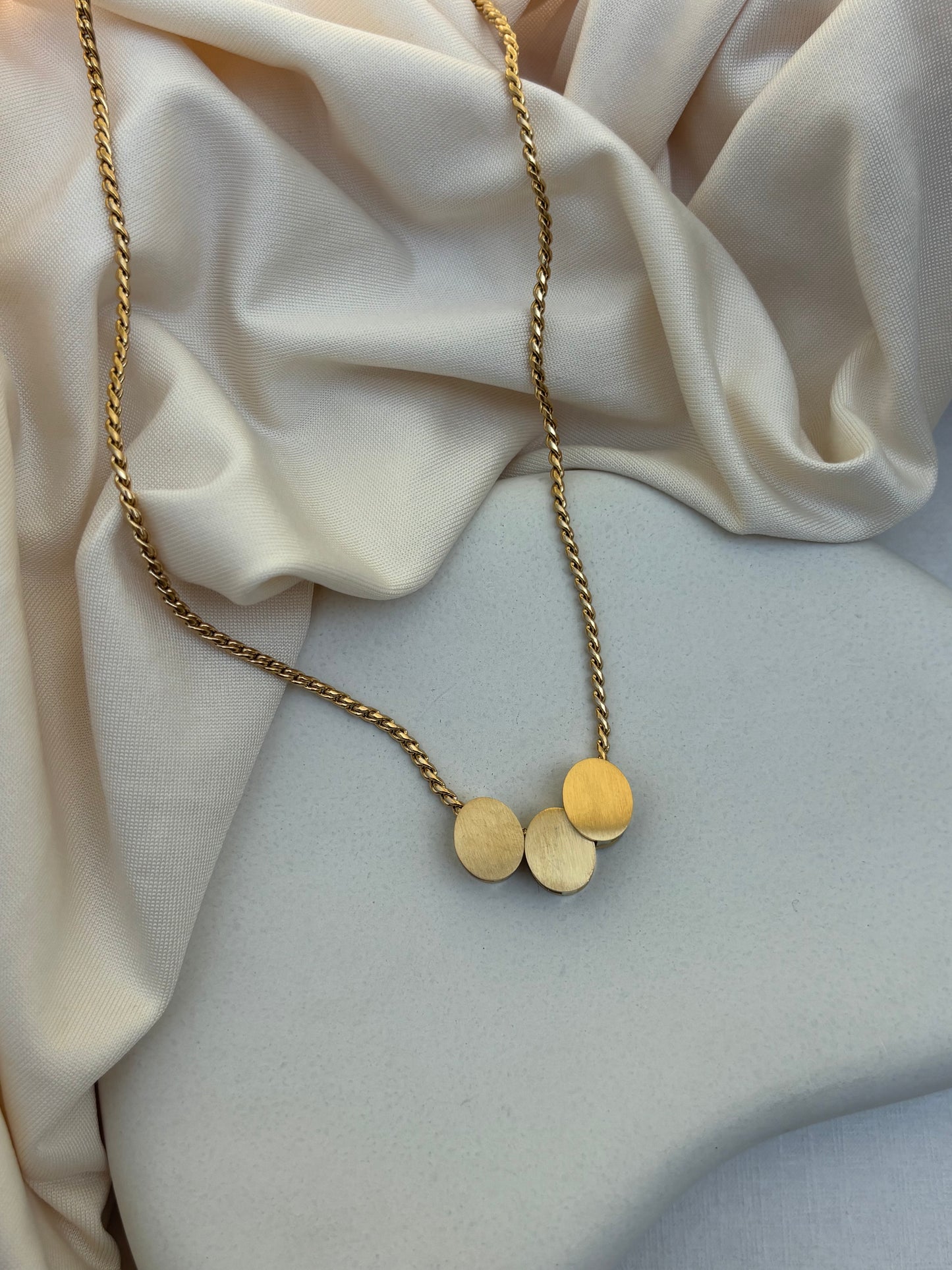 NECKLACE -KY070
