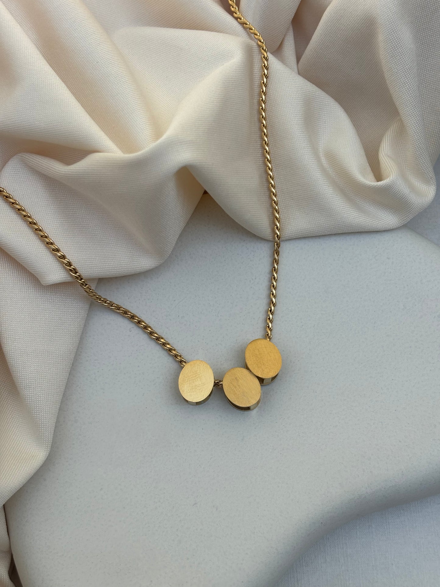 NECKLACE -KY070