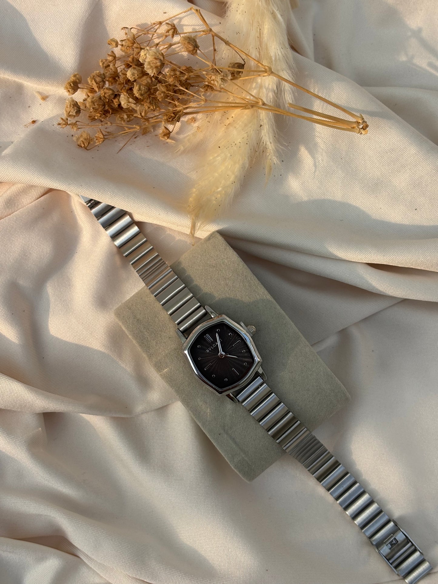 WATCH -BK039