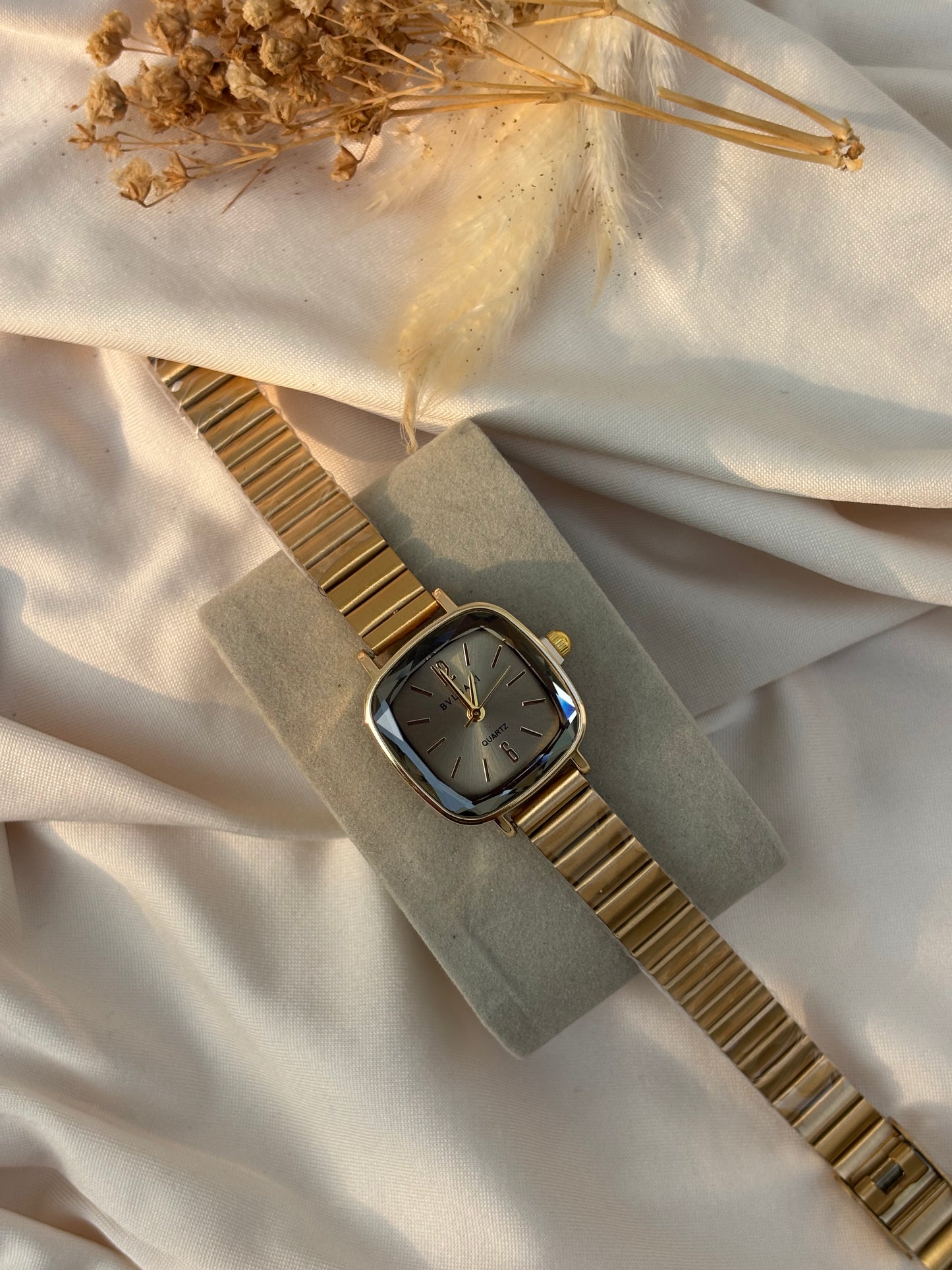 WATCH -BK041
