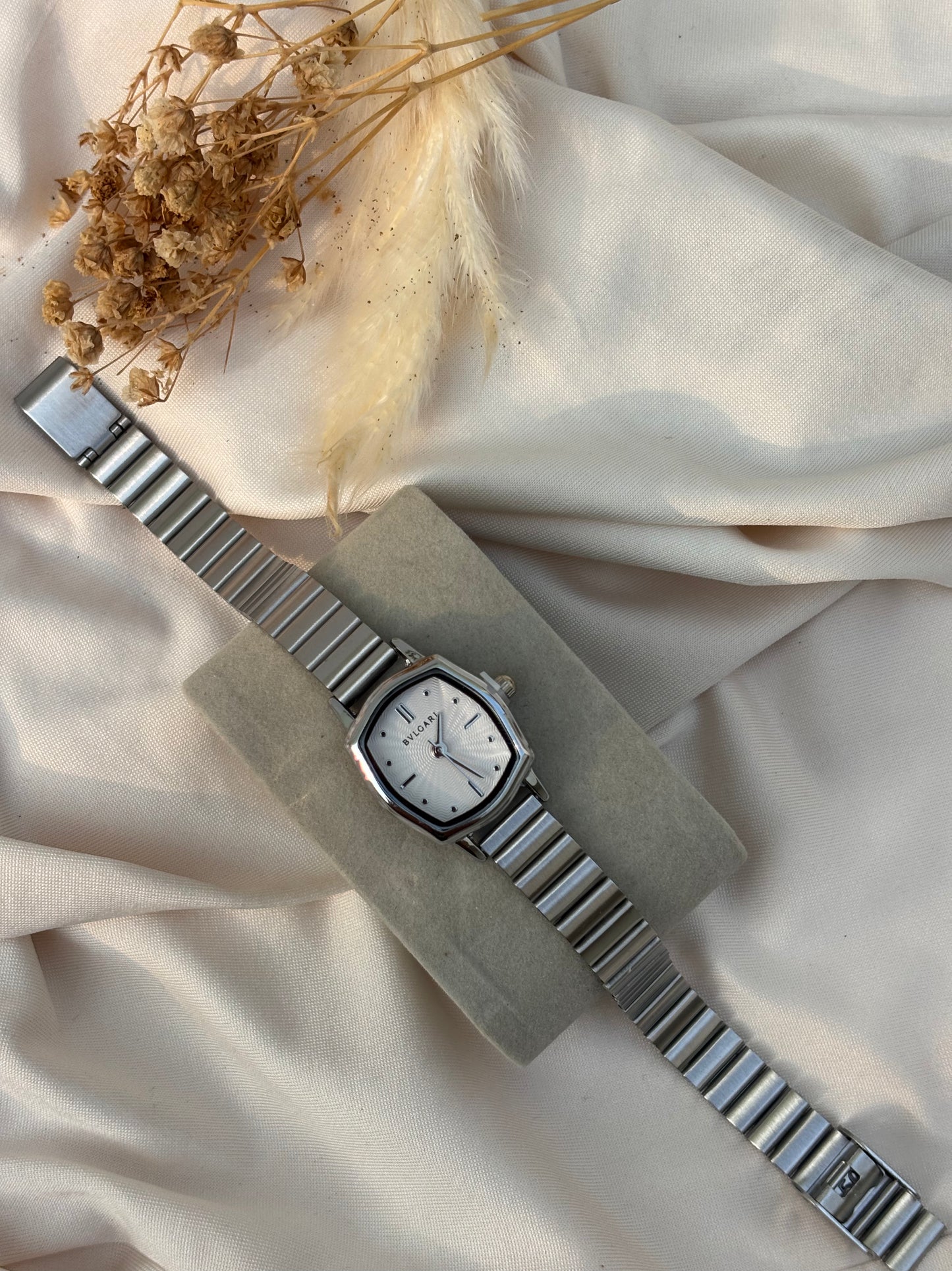 WATCH -BK038