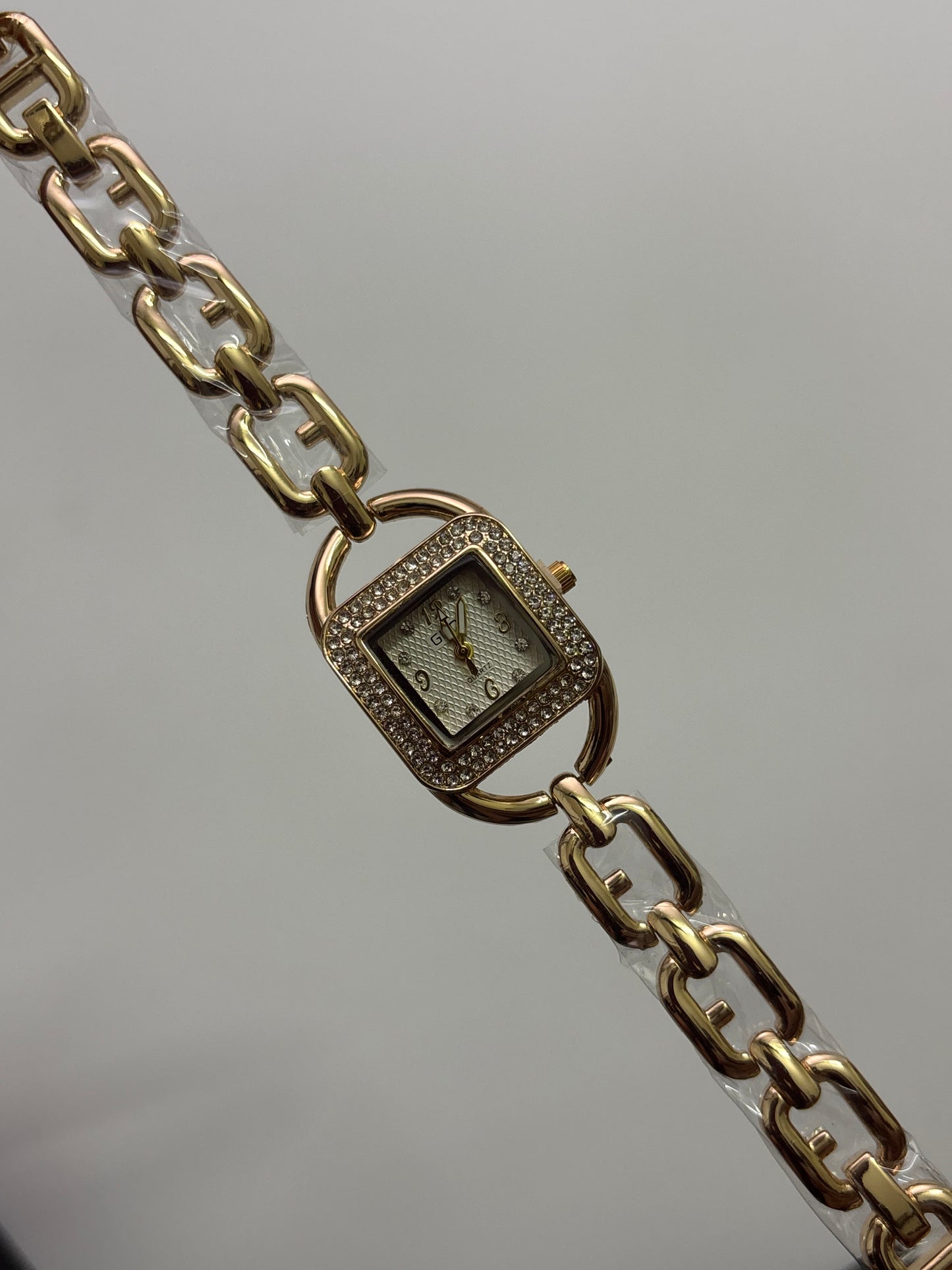 WATCH -KY096