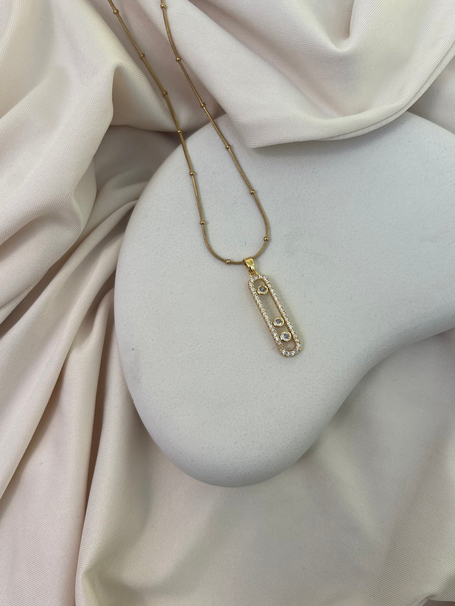 NECKLACE -BK063