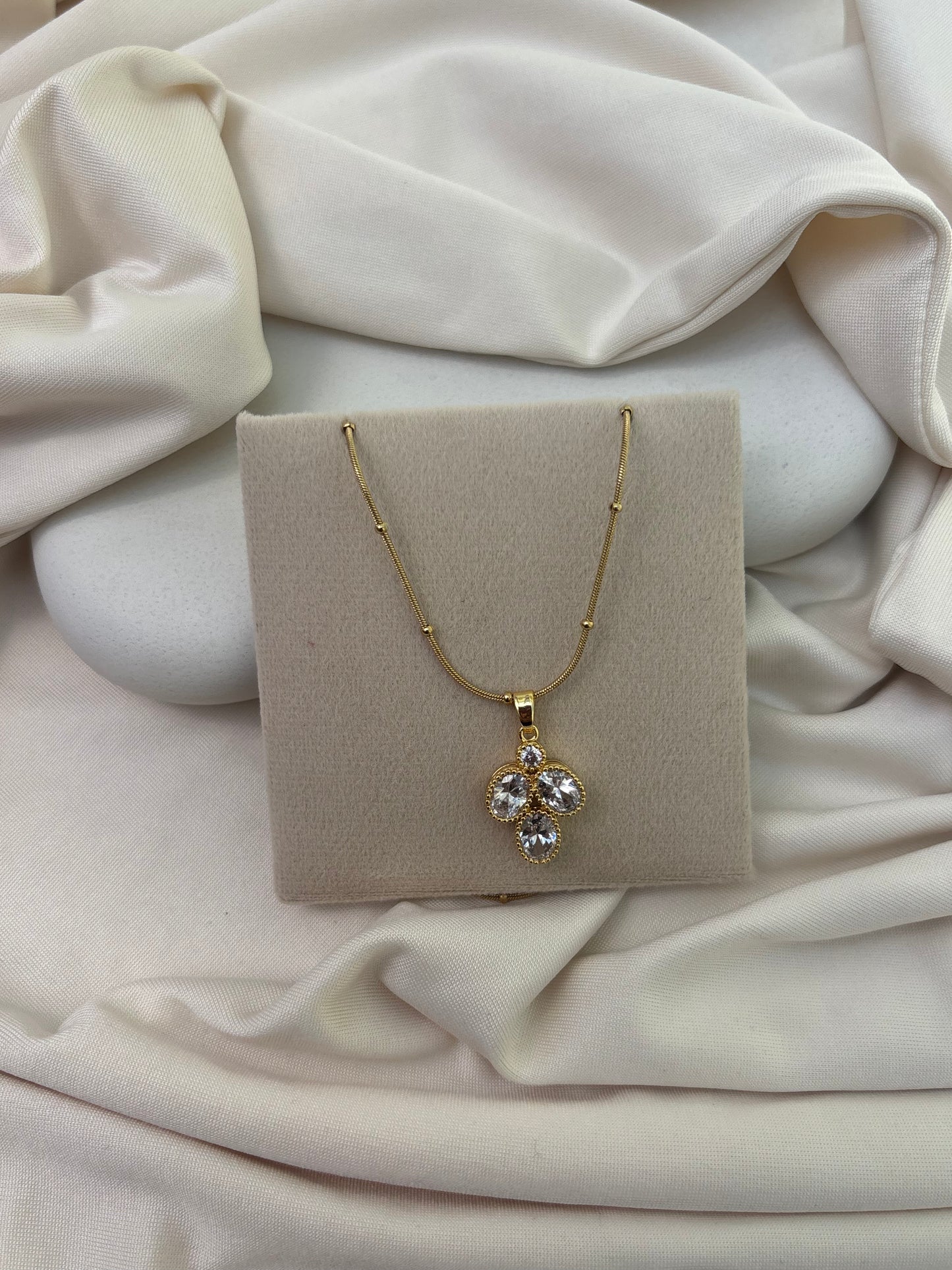 NECKLACE -BK062
