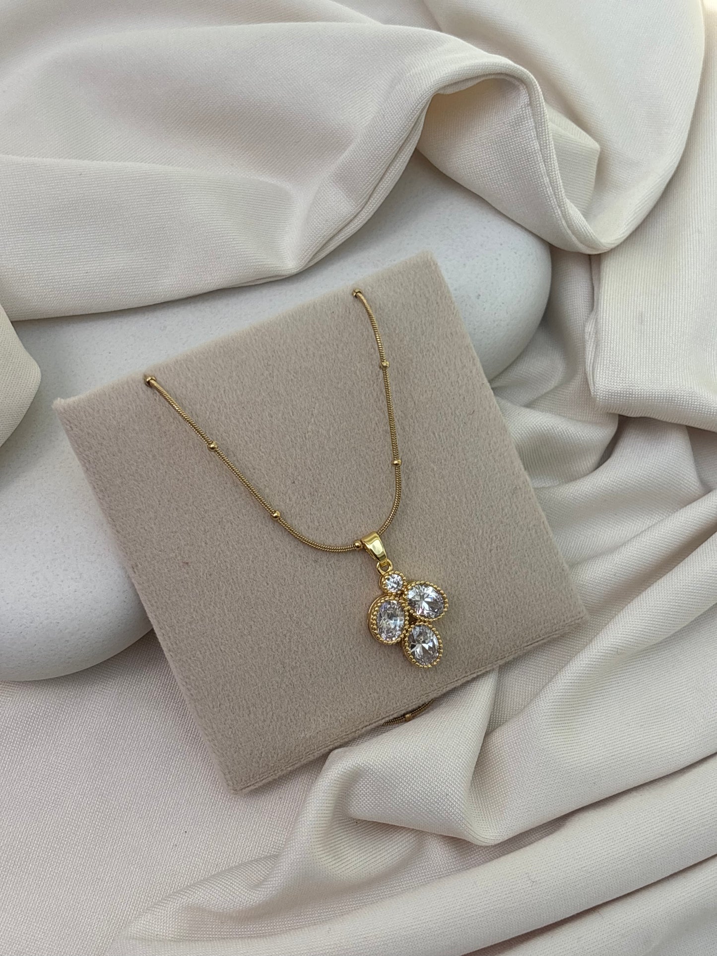 NECKLACE -BK062