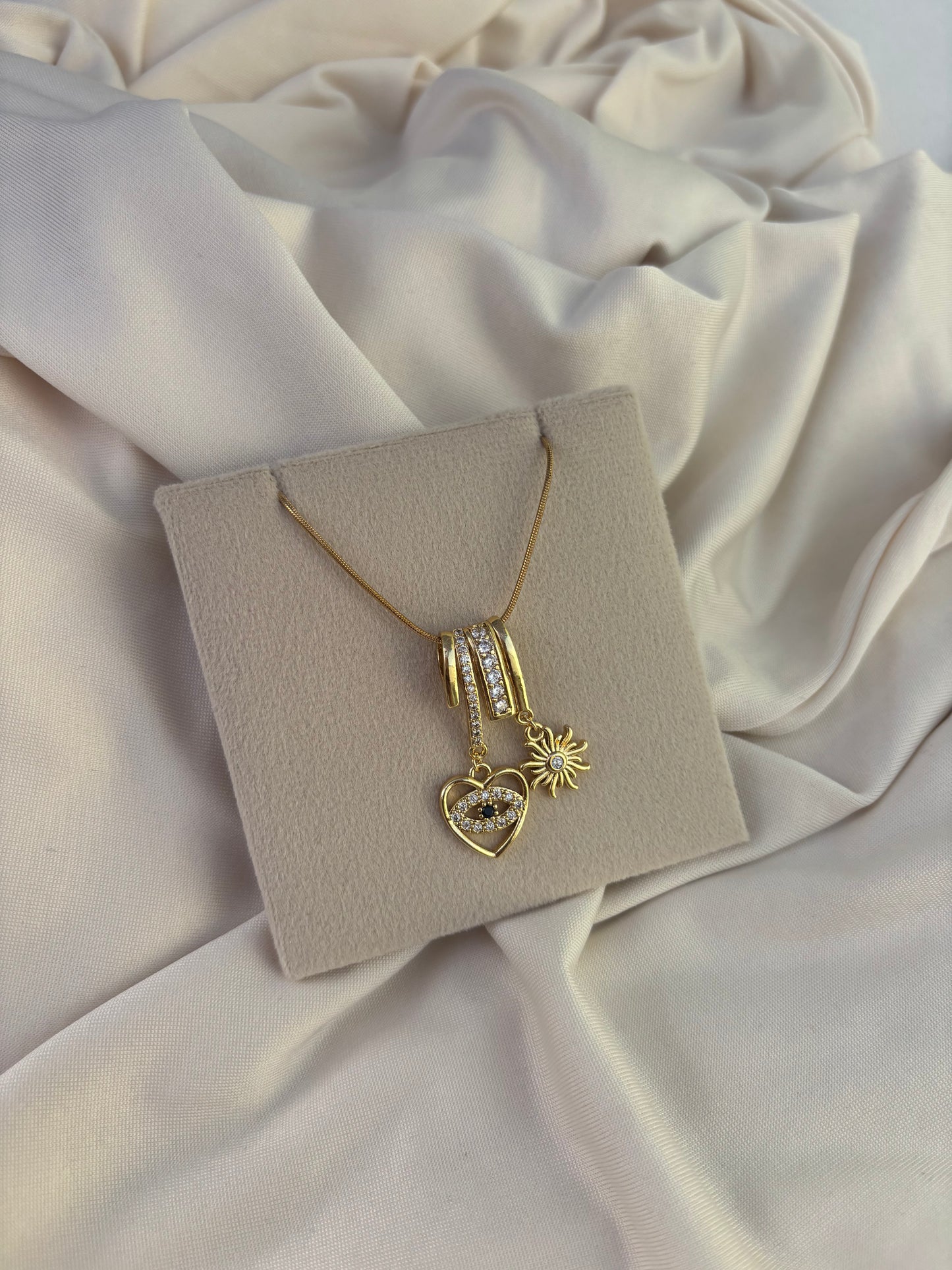NECKLACE -MN062