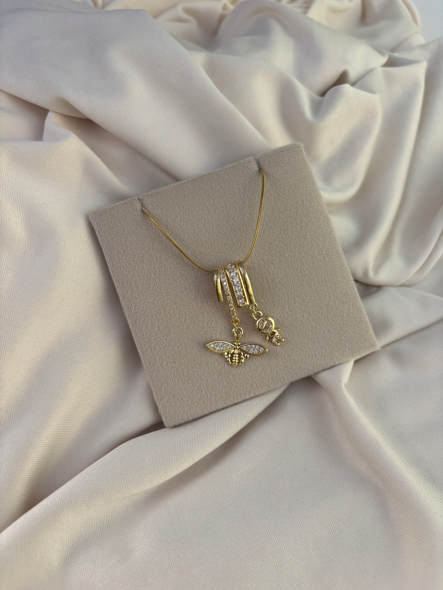 NECKLACE -MN058