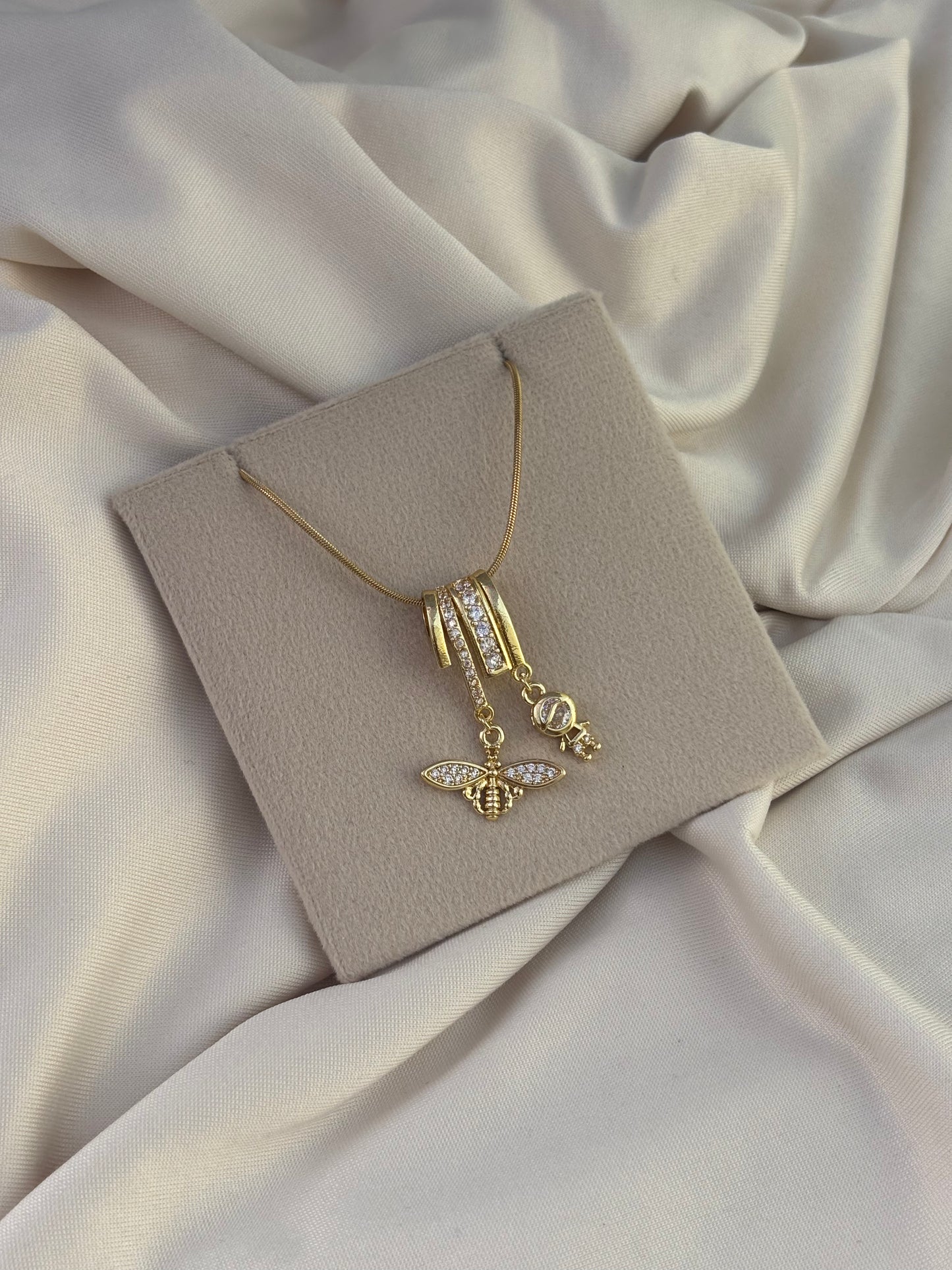 NECKLACE -MN058