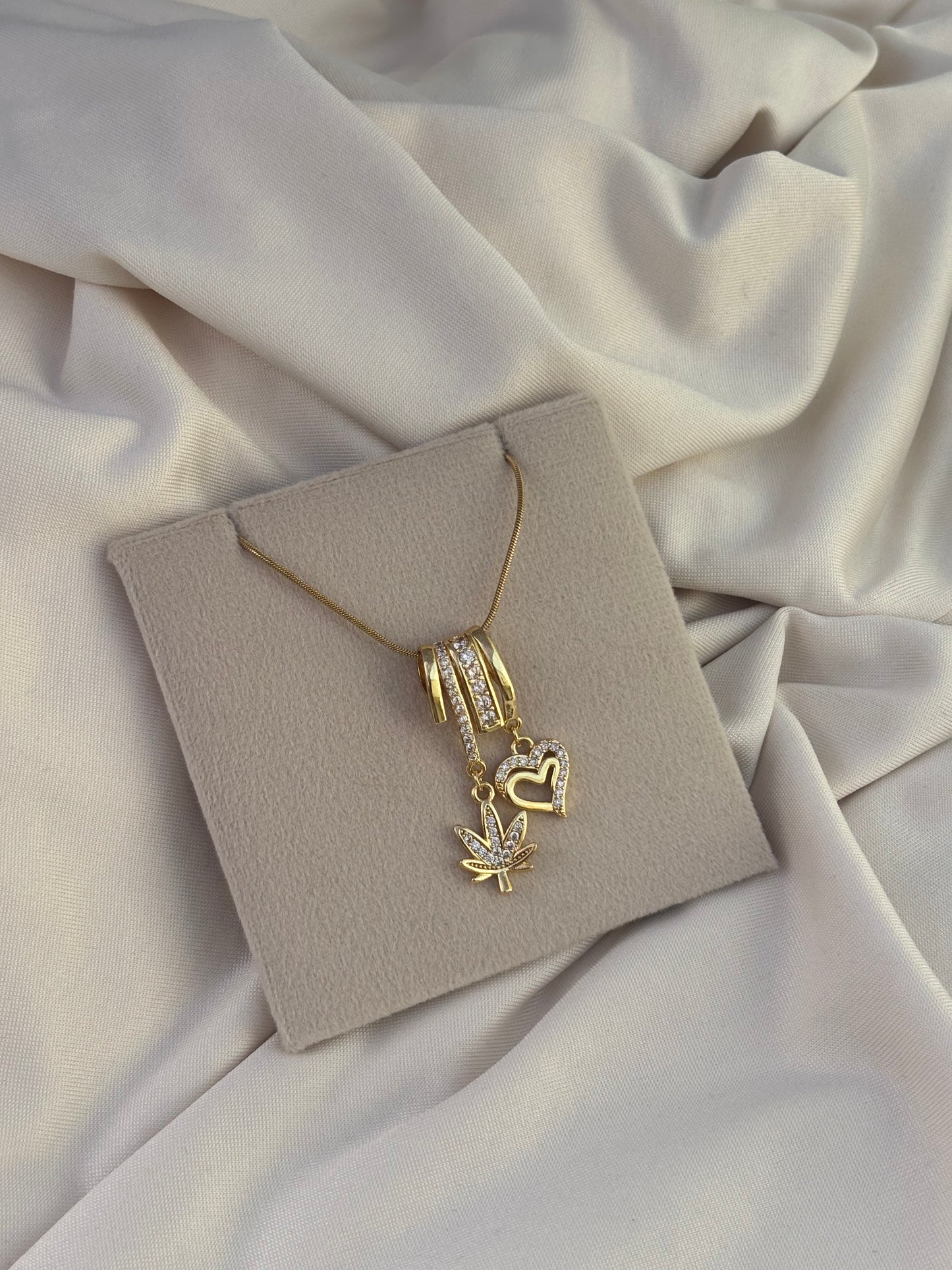 NECKLACE -MN065