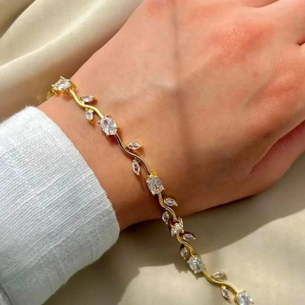 TULIP BRACELET -KY127