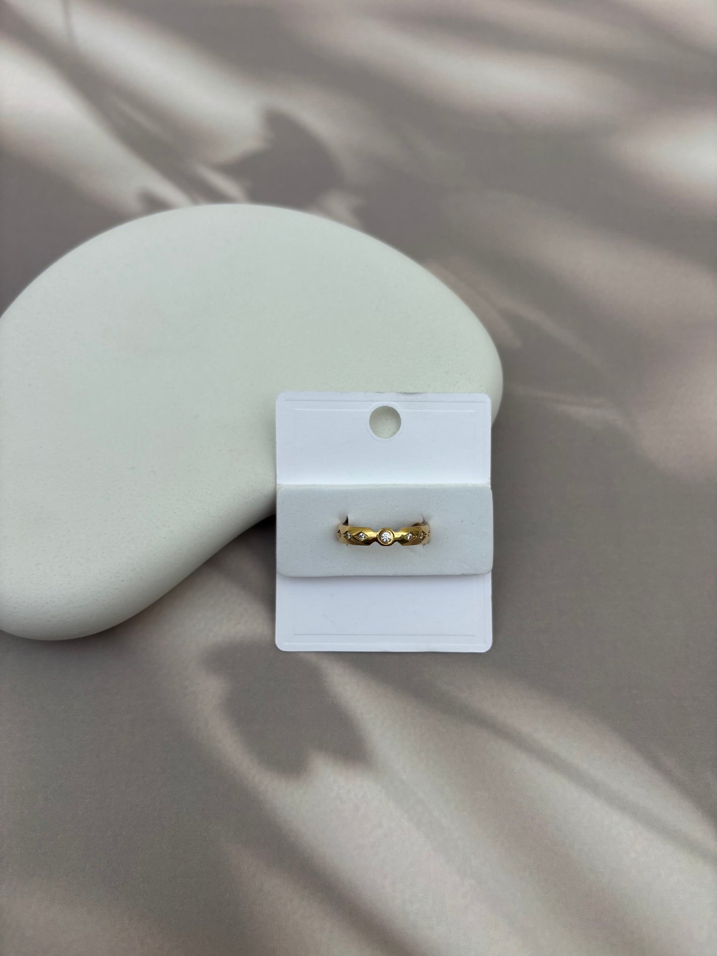 RING -BK024