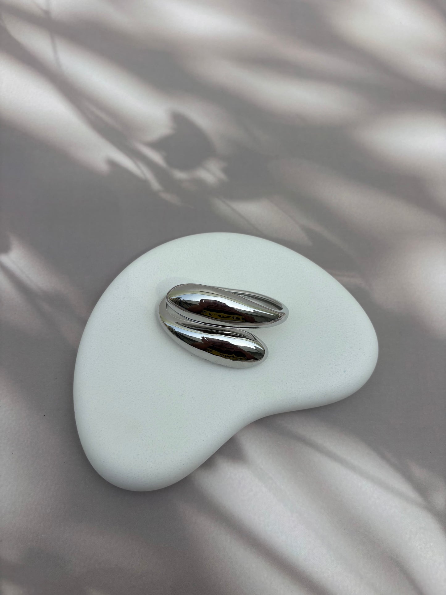 RING -TF052