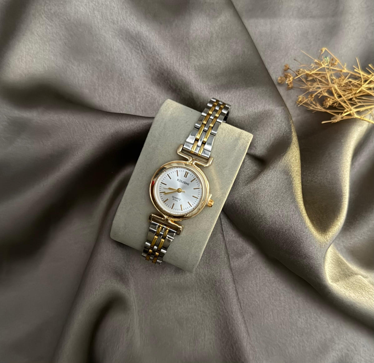WATCH KL057