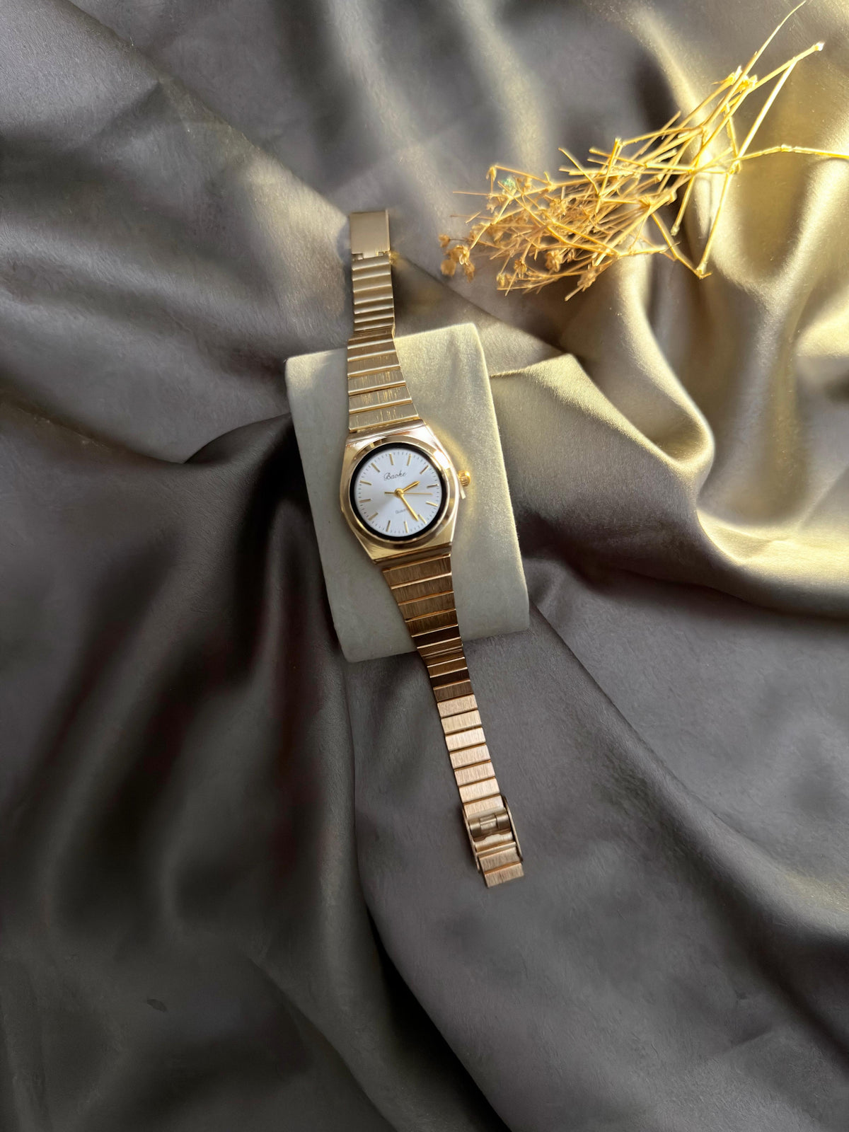 WATCH KL058