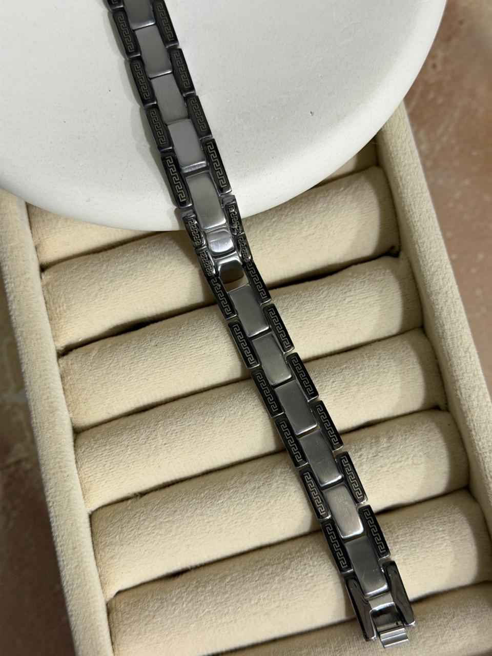 Mens Bracelet MB03