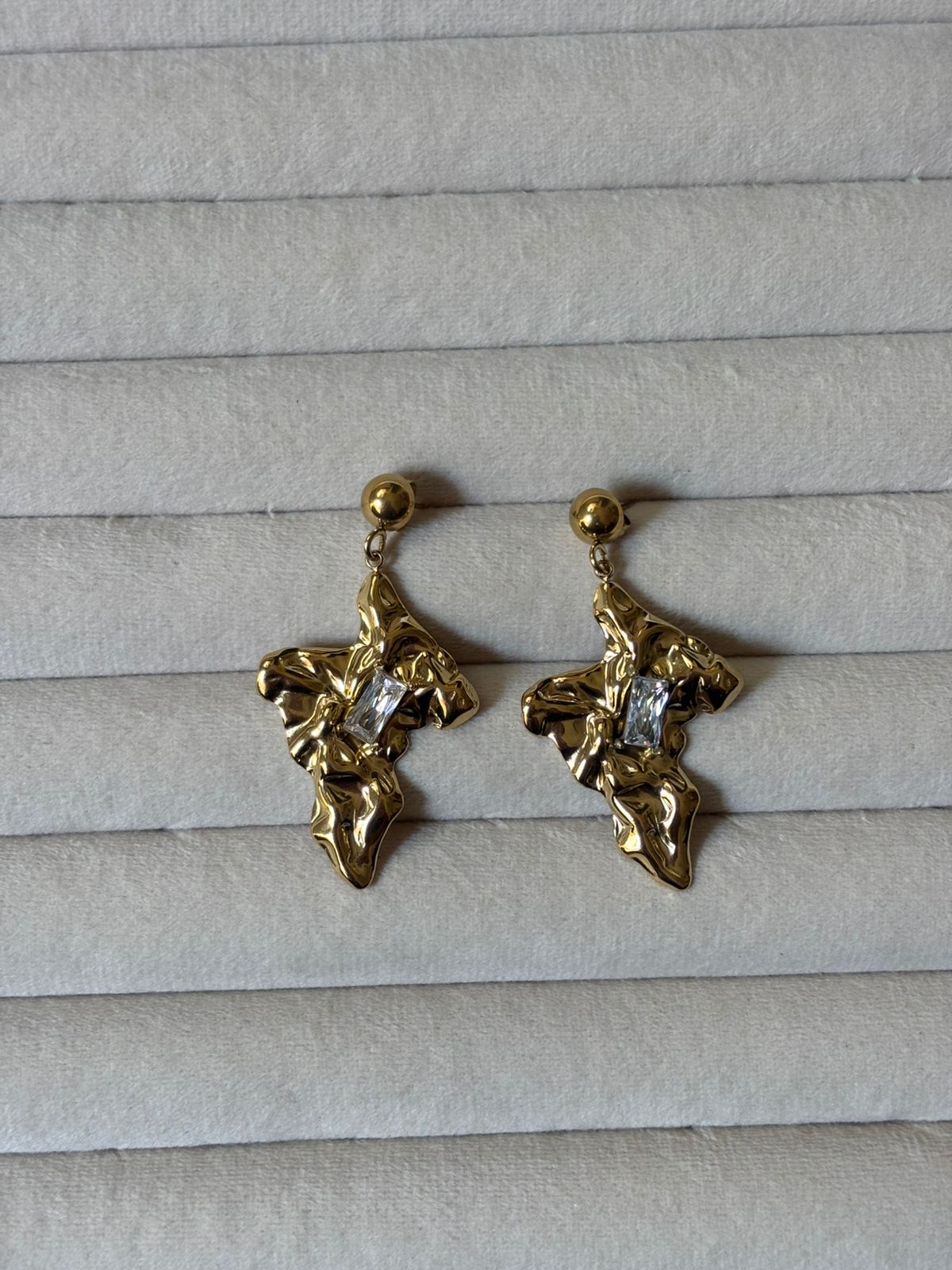 EARRING -BK071