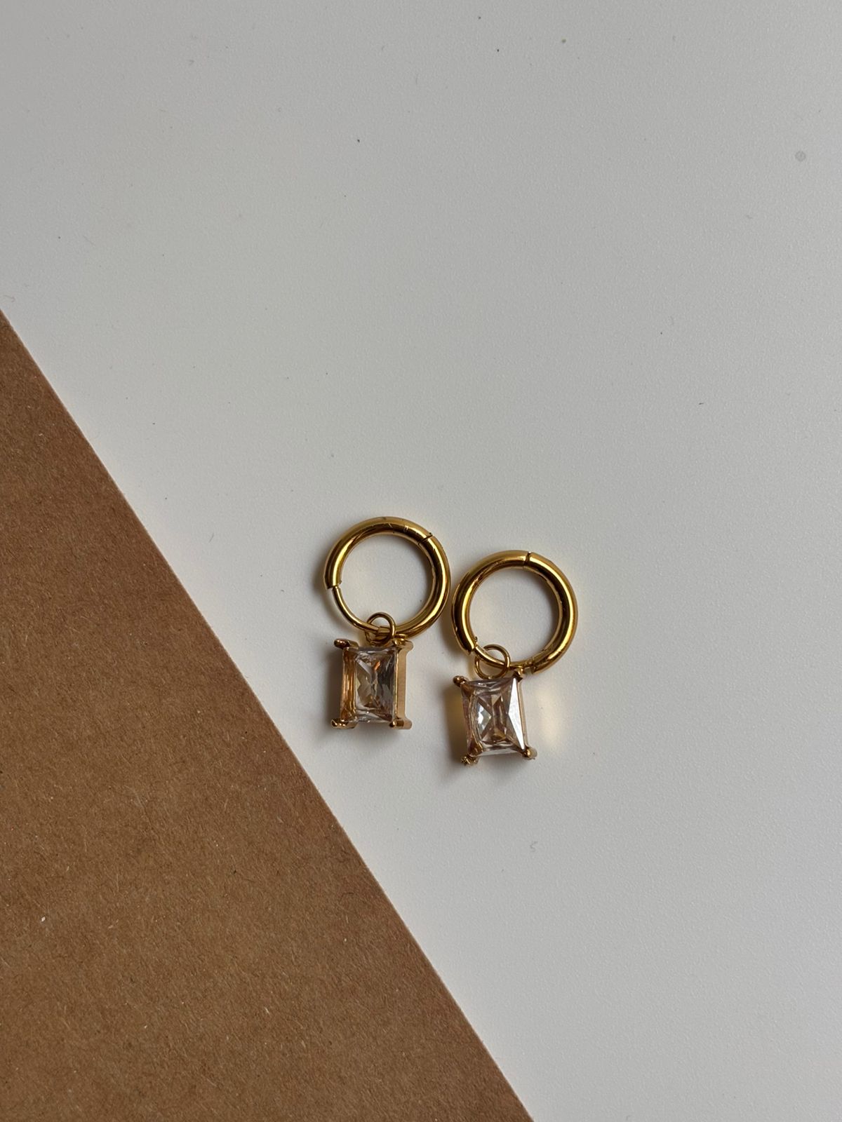 EARRING -BK078