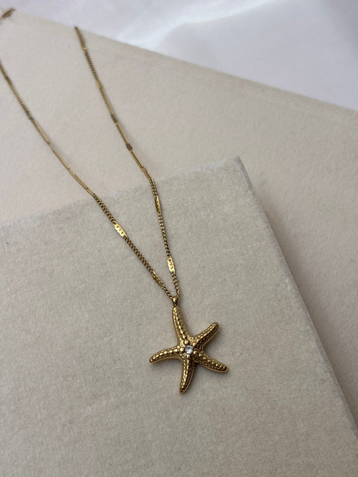 NECKLACE -C115