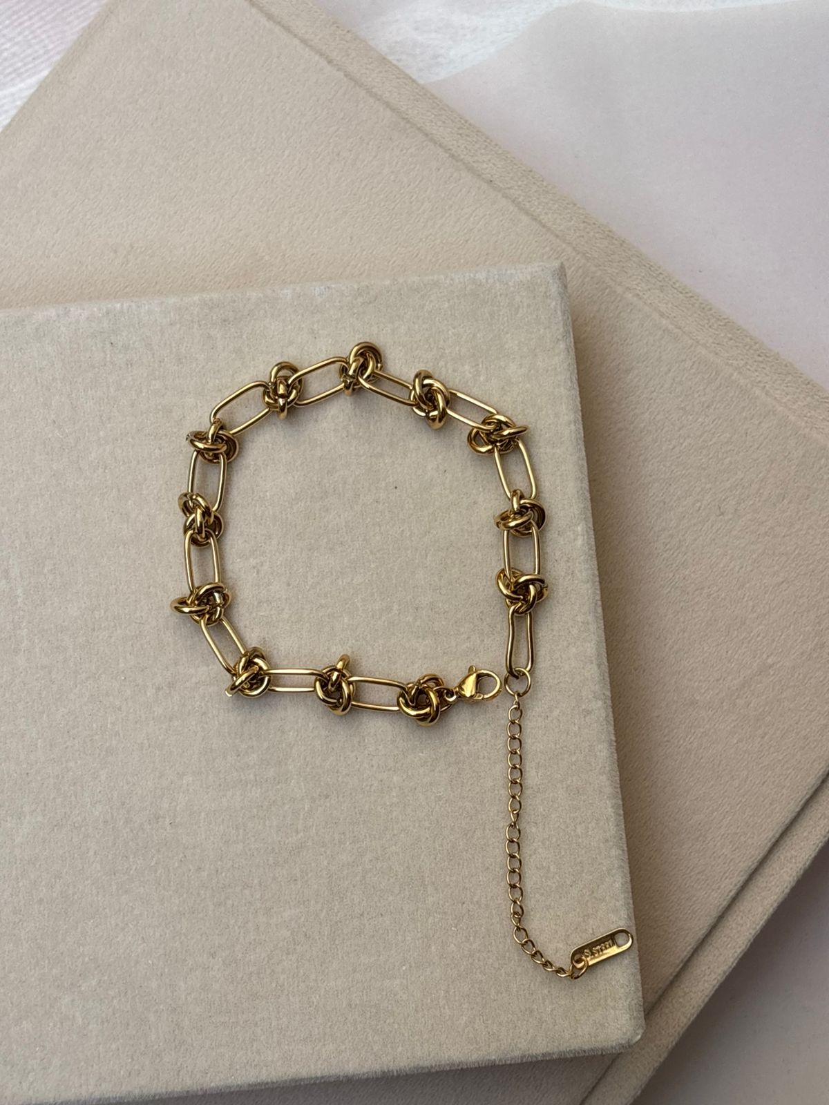 BRACELET -C108