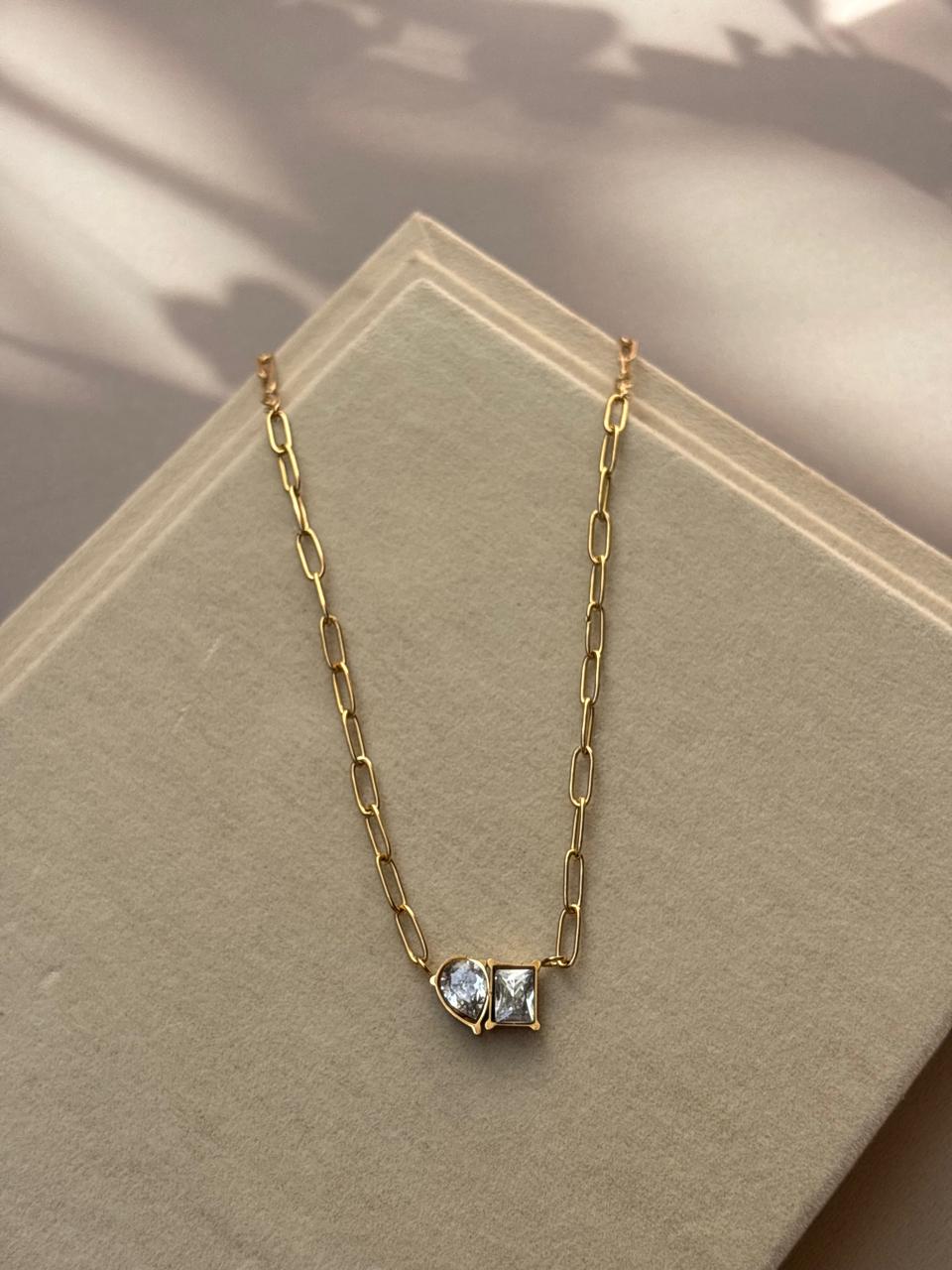 NECKLACE -C122