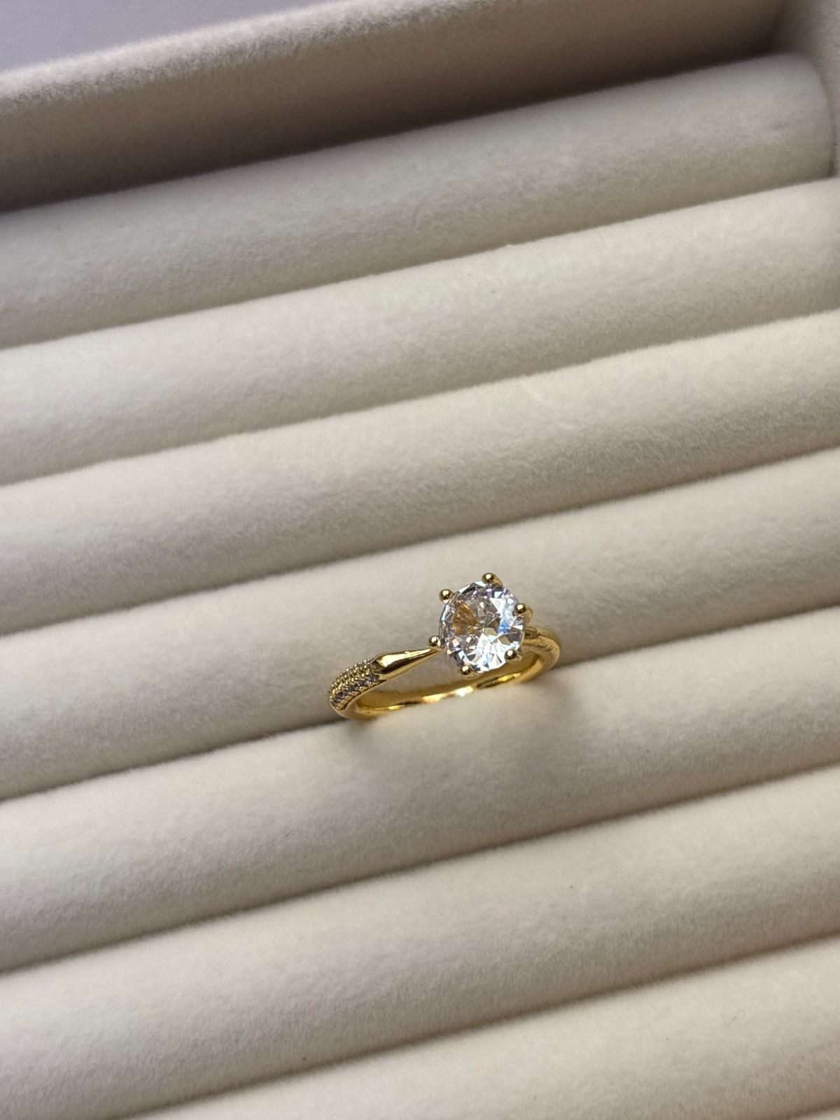RING -BK114