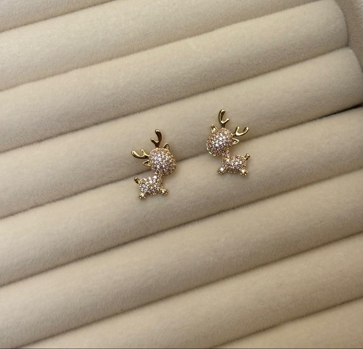 EARRING -BK124