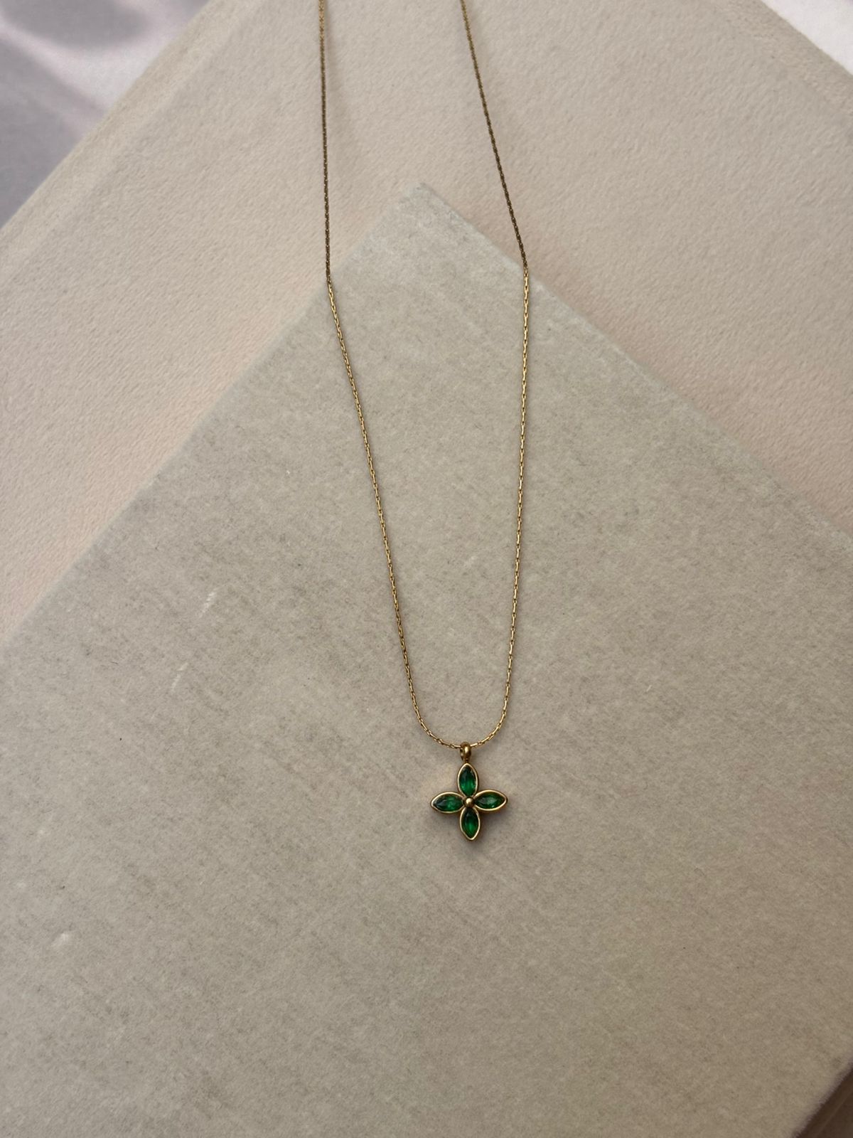 NECKLACE -KY135