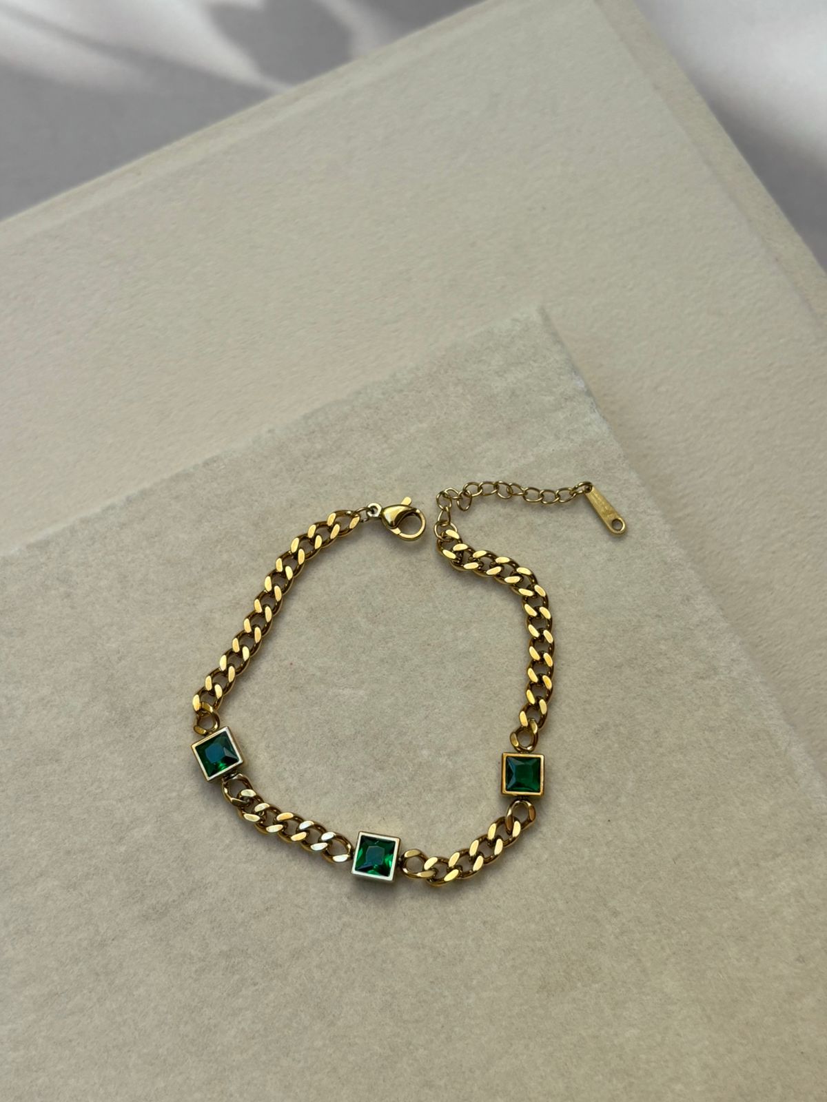BRACELET -BK143