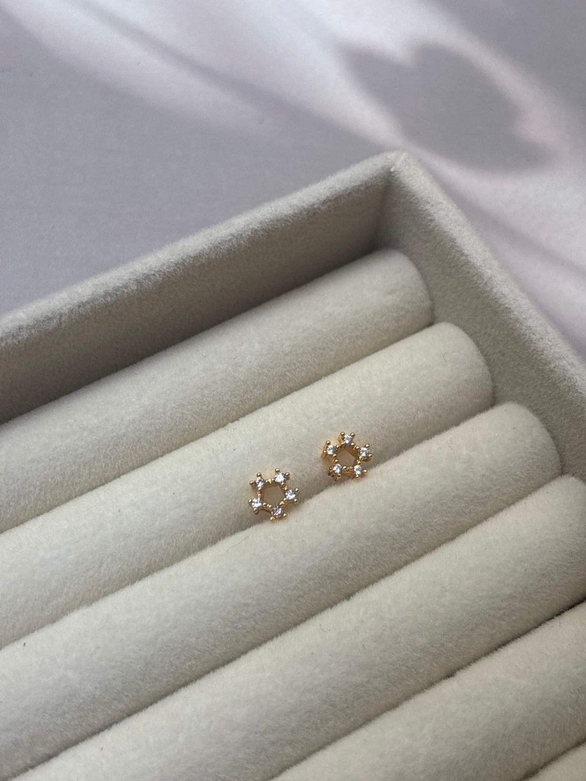 BALL STUD EARRING -YJ057