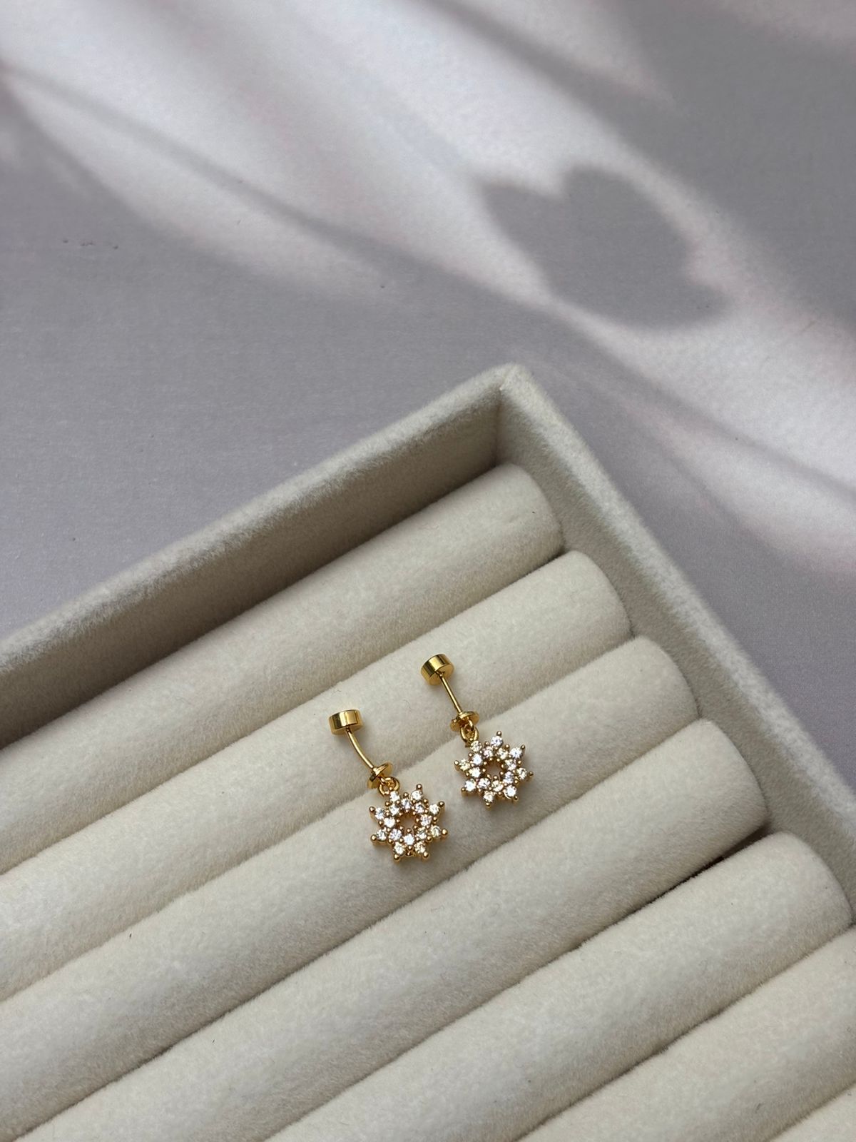 BALL STUD EARRING -YJ053