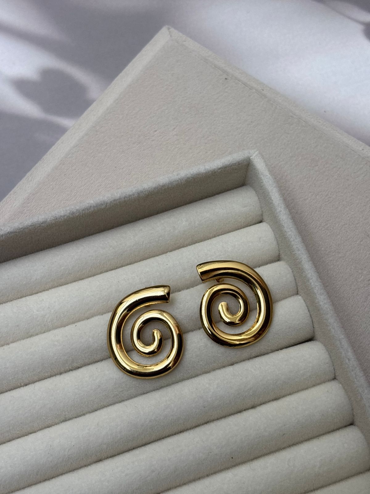 EARRING -C142
