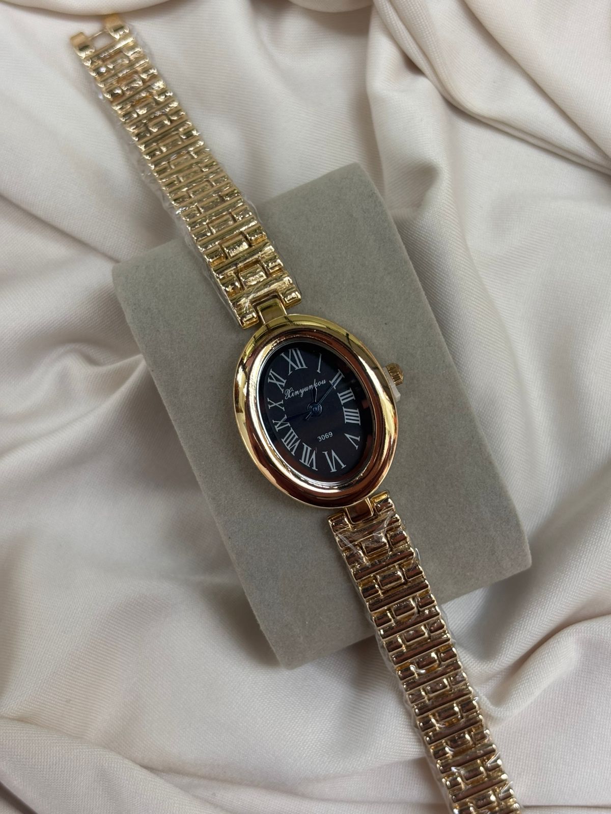 WATCH -BK194