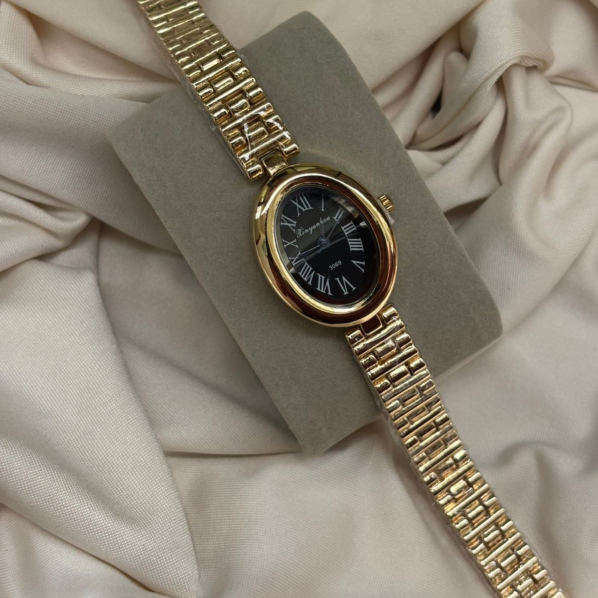 WATCH -BK194